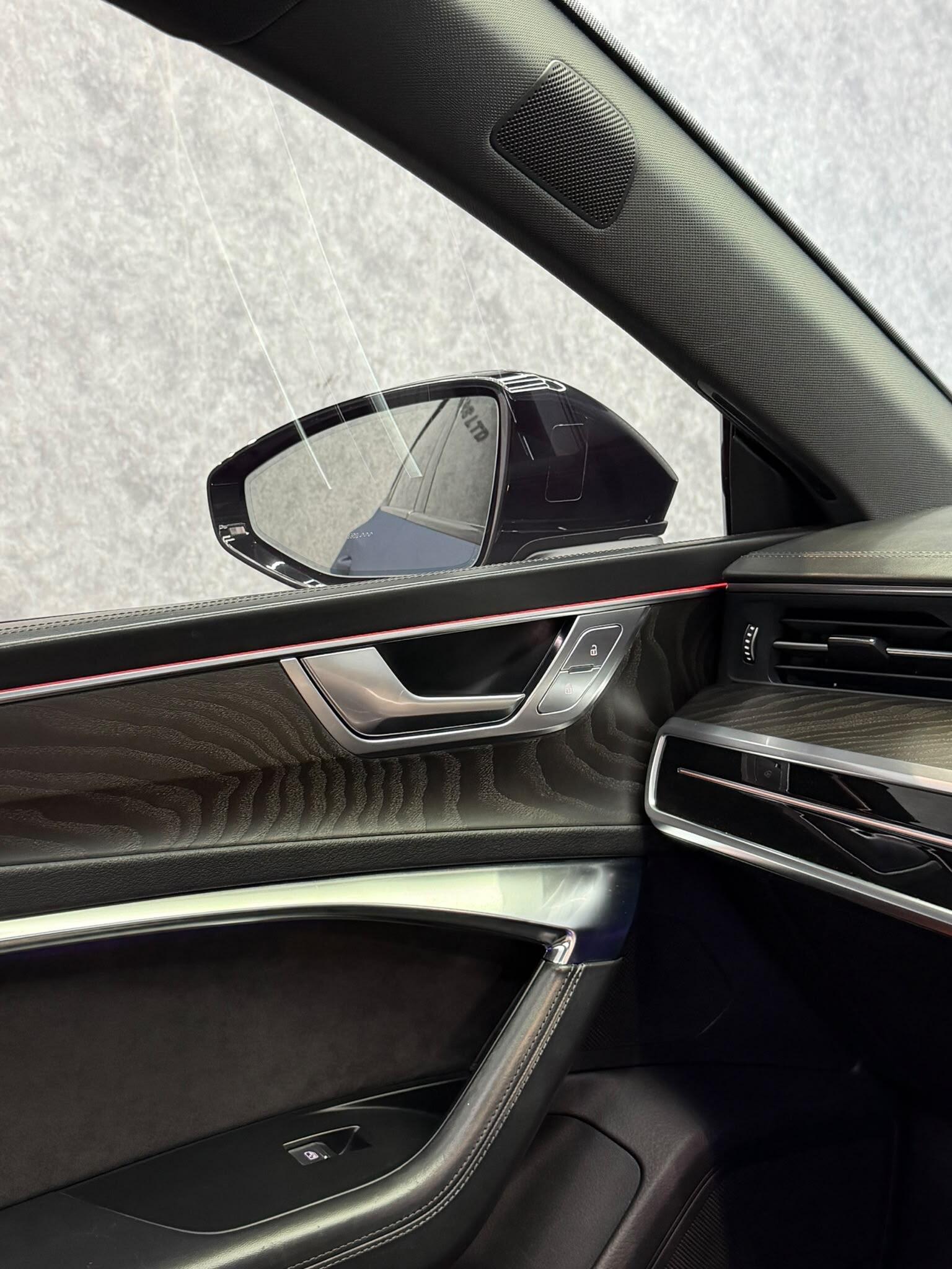 Audi RS7 view 19