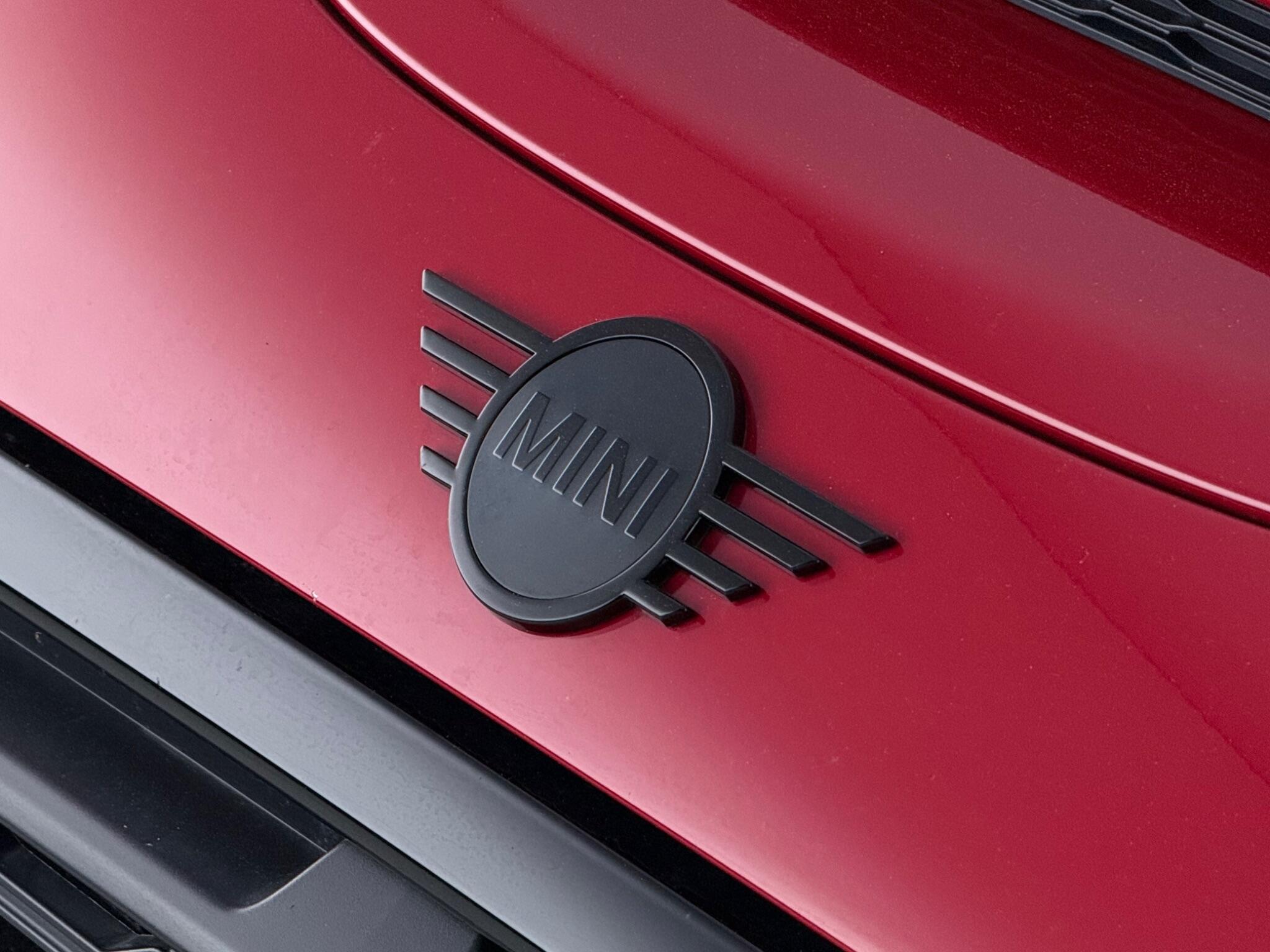 Mini Convertible view 31