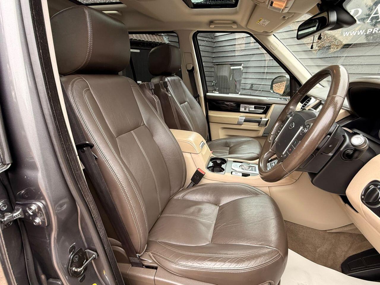 Land Rover Discovery 4 view 9