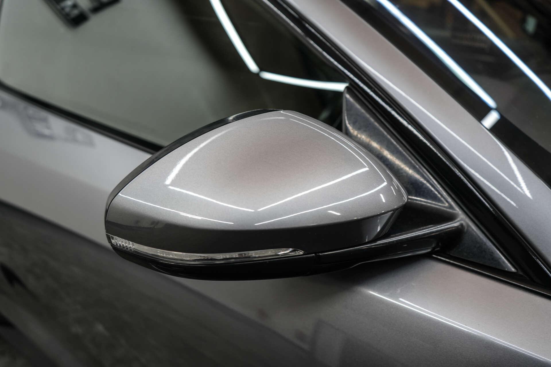 Jaguar F-Type view 8