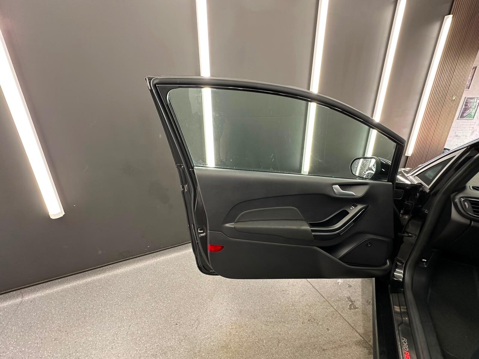 Ford Fiesta view 21