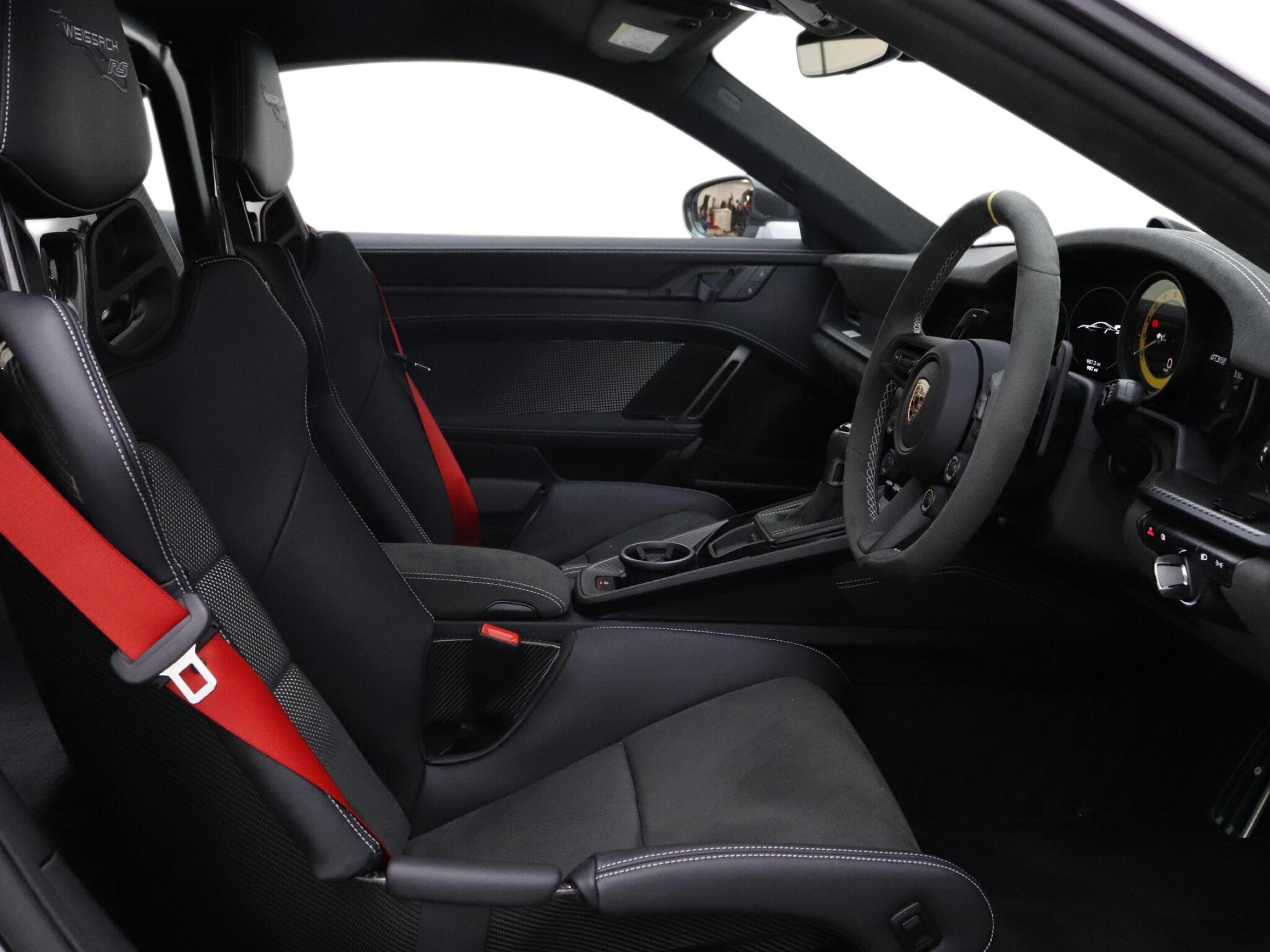 Porsche 911 view 14