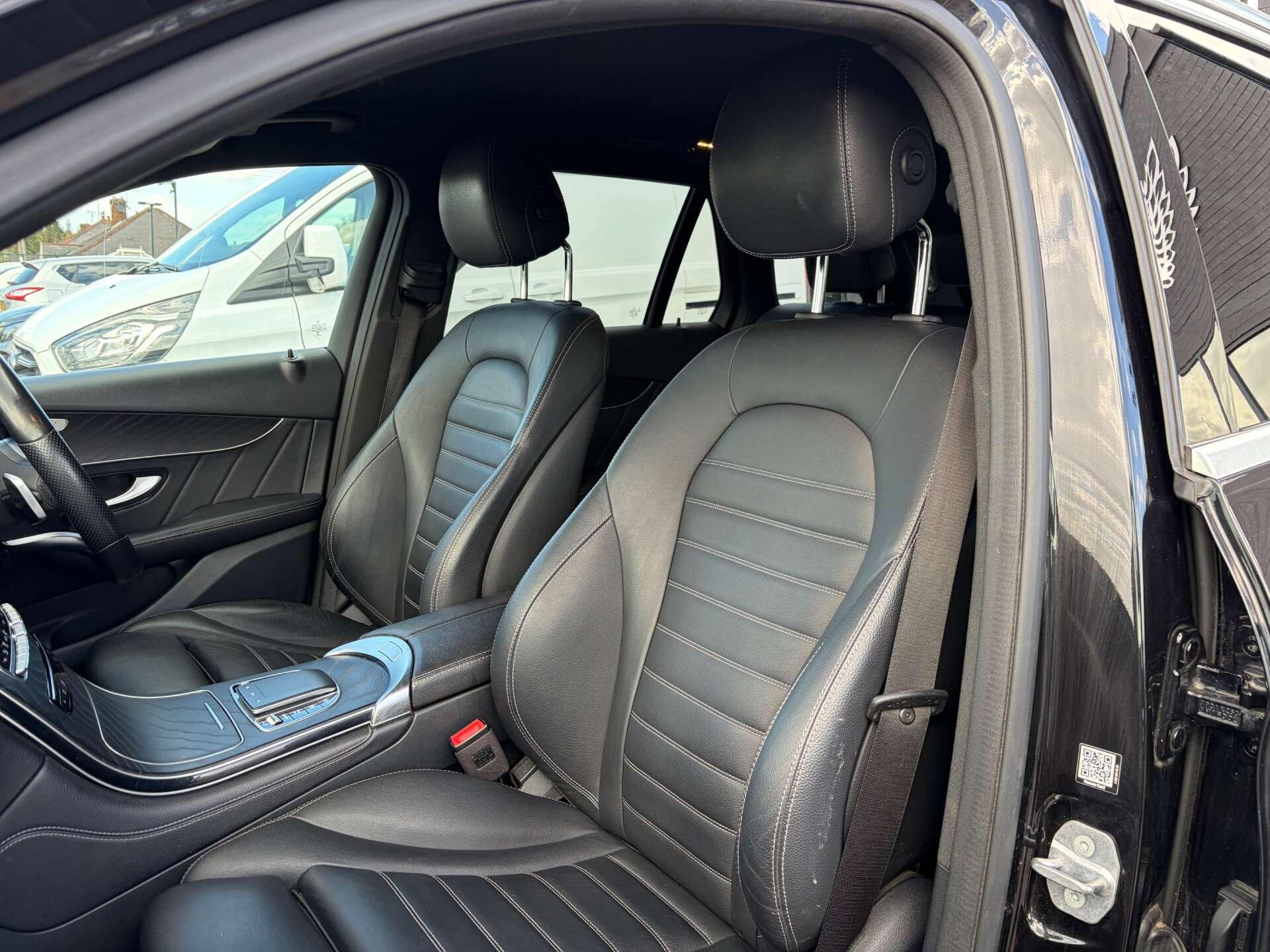 Mercedes-Benz GLC view 18