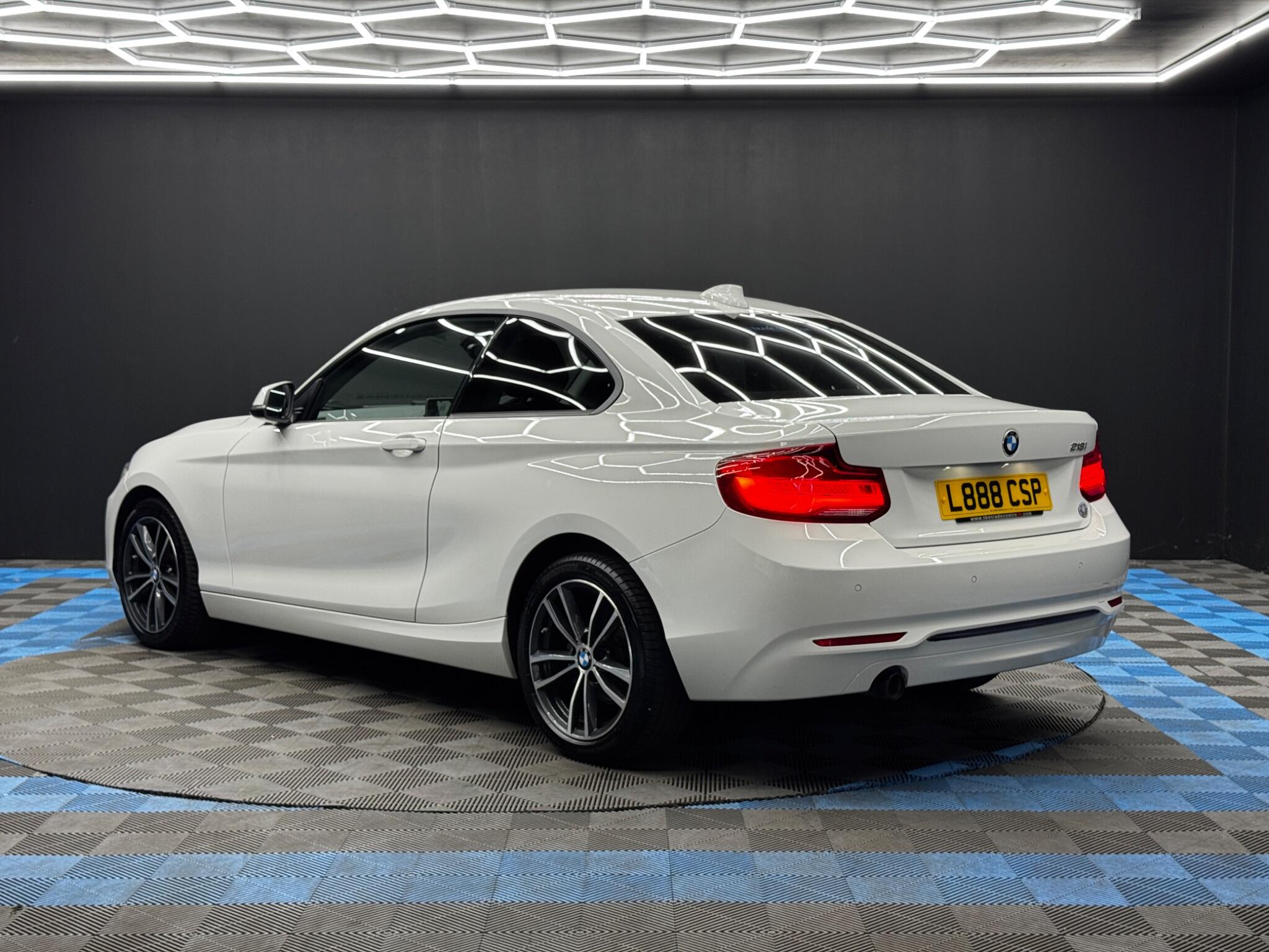 BMW 2 Series view 7
