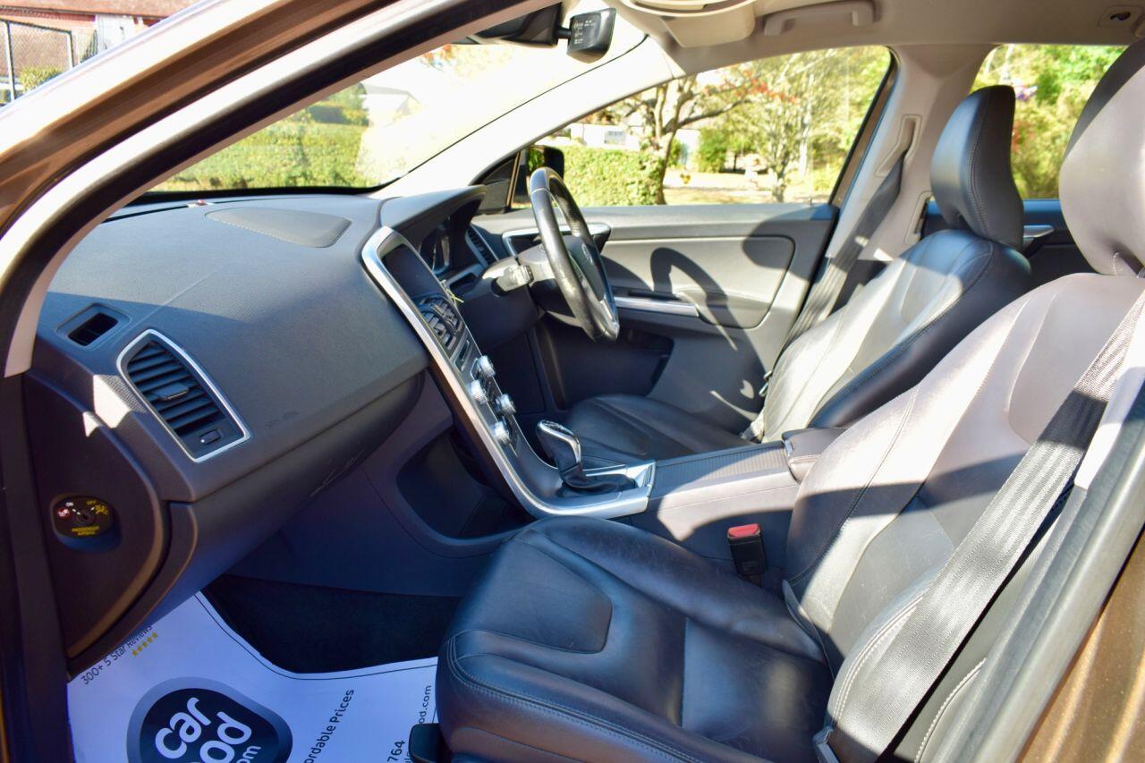 Volvo XC60 view 37
