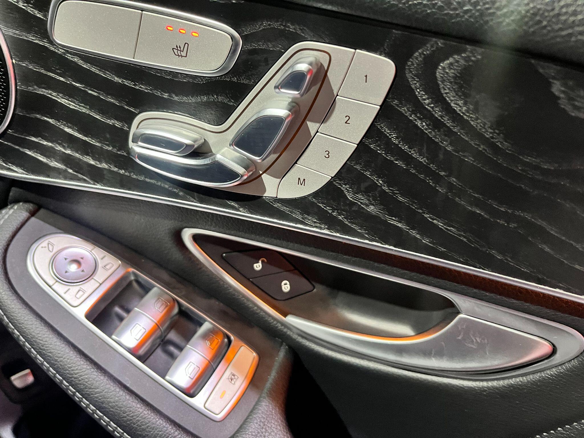 Mercedes-Benz GLC view 44