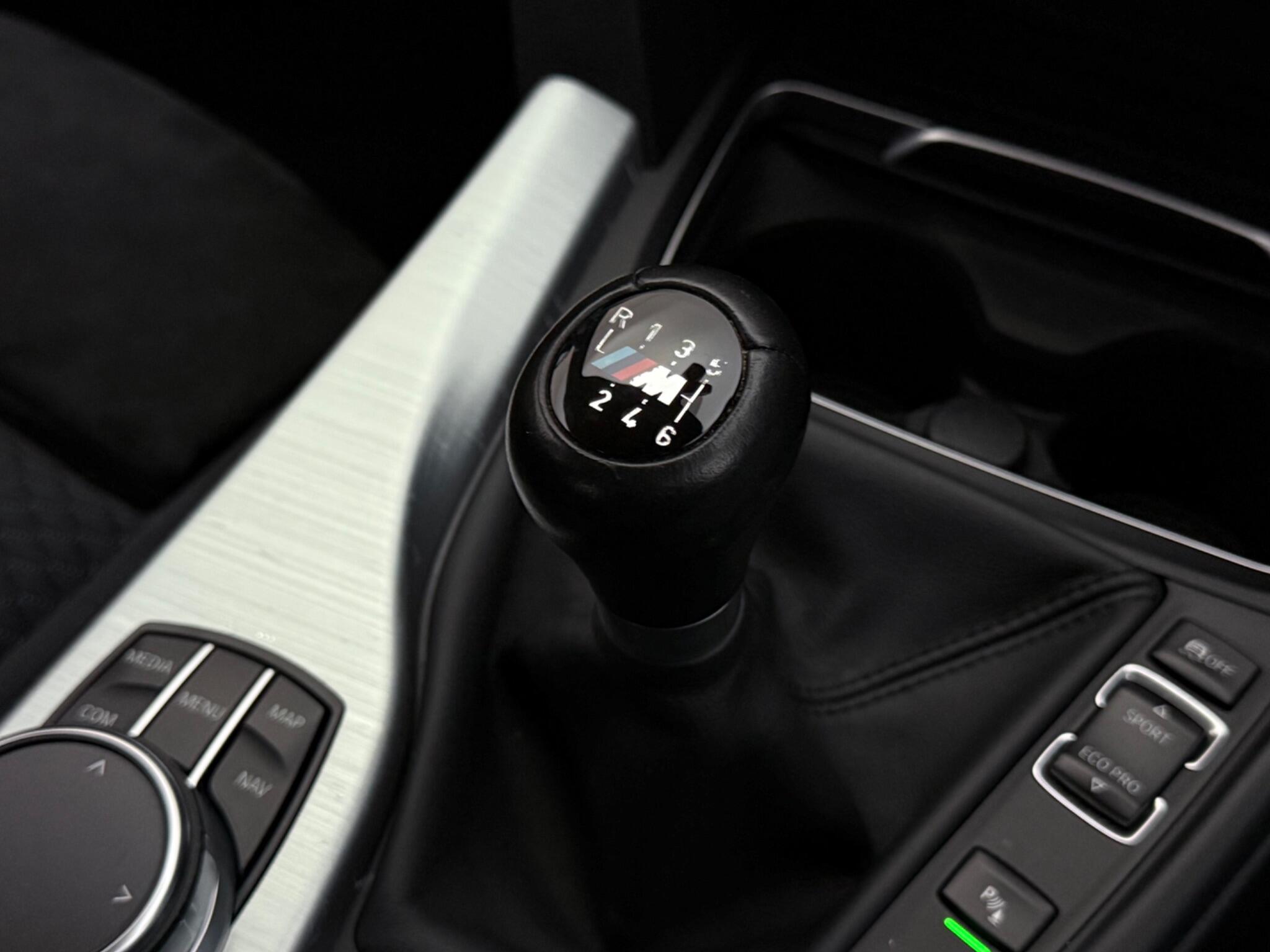 BMW 3 Series view 40