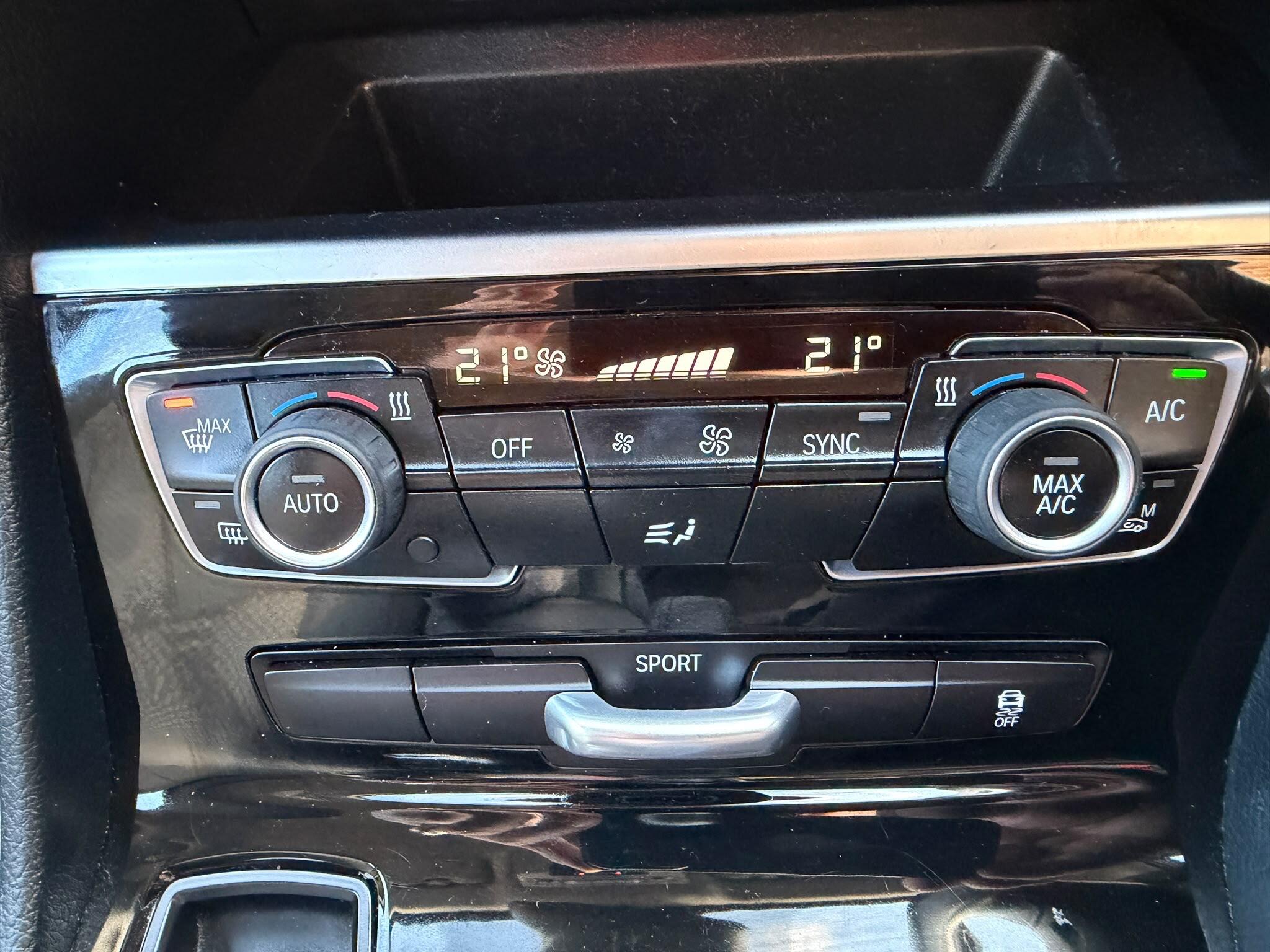 BMW 2 Series view 25