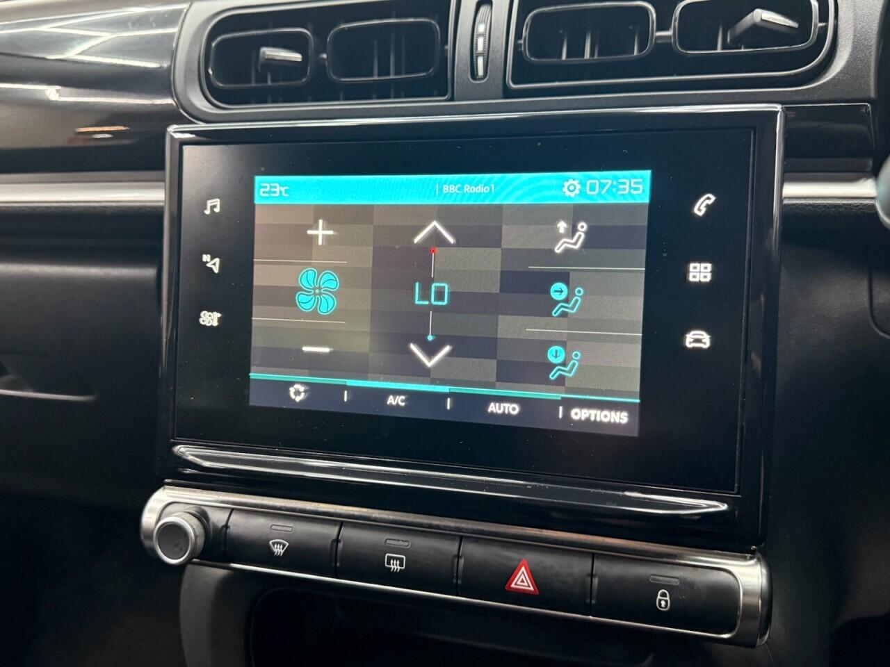 Citroen C3 view 16