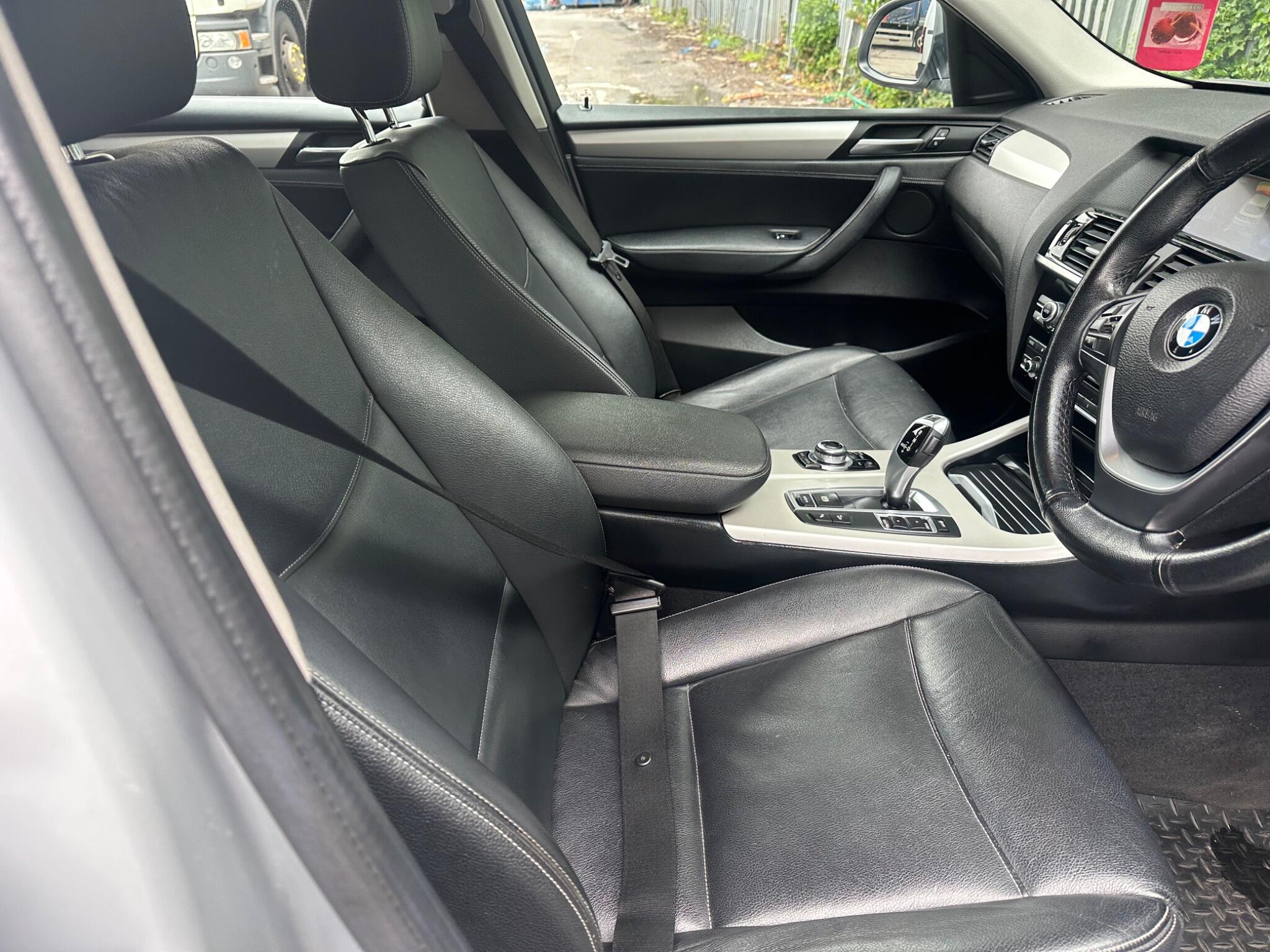BMW X4 view 10