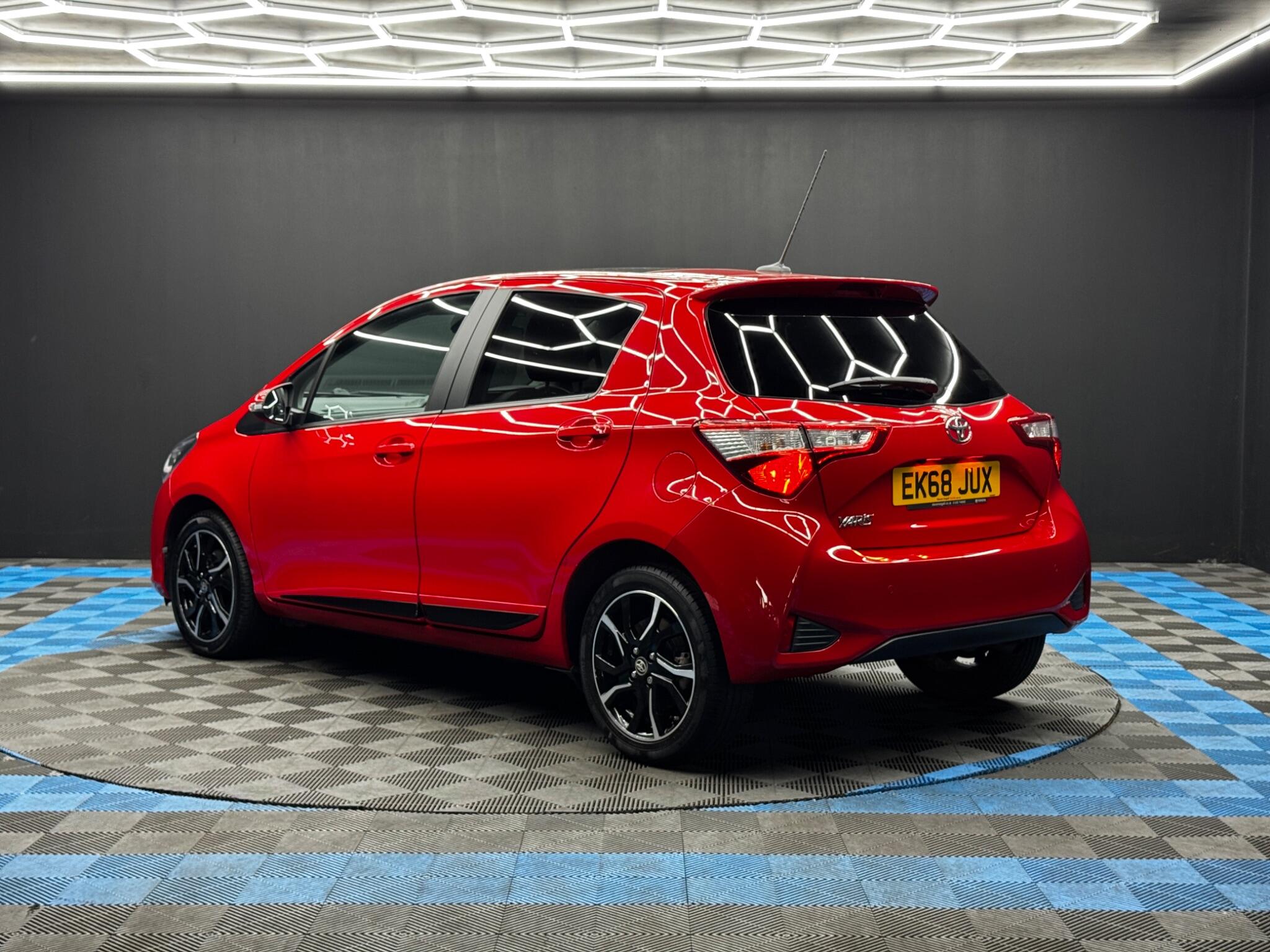 Toyota Yaris view 7