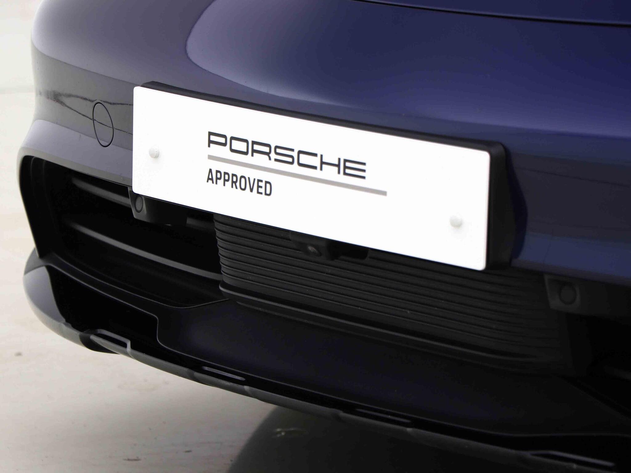 Porsche Taycan view 18