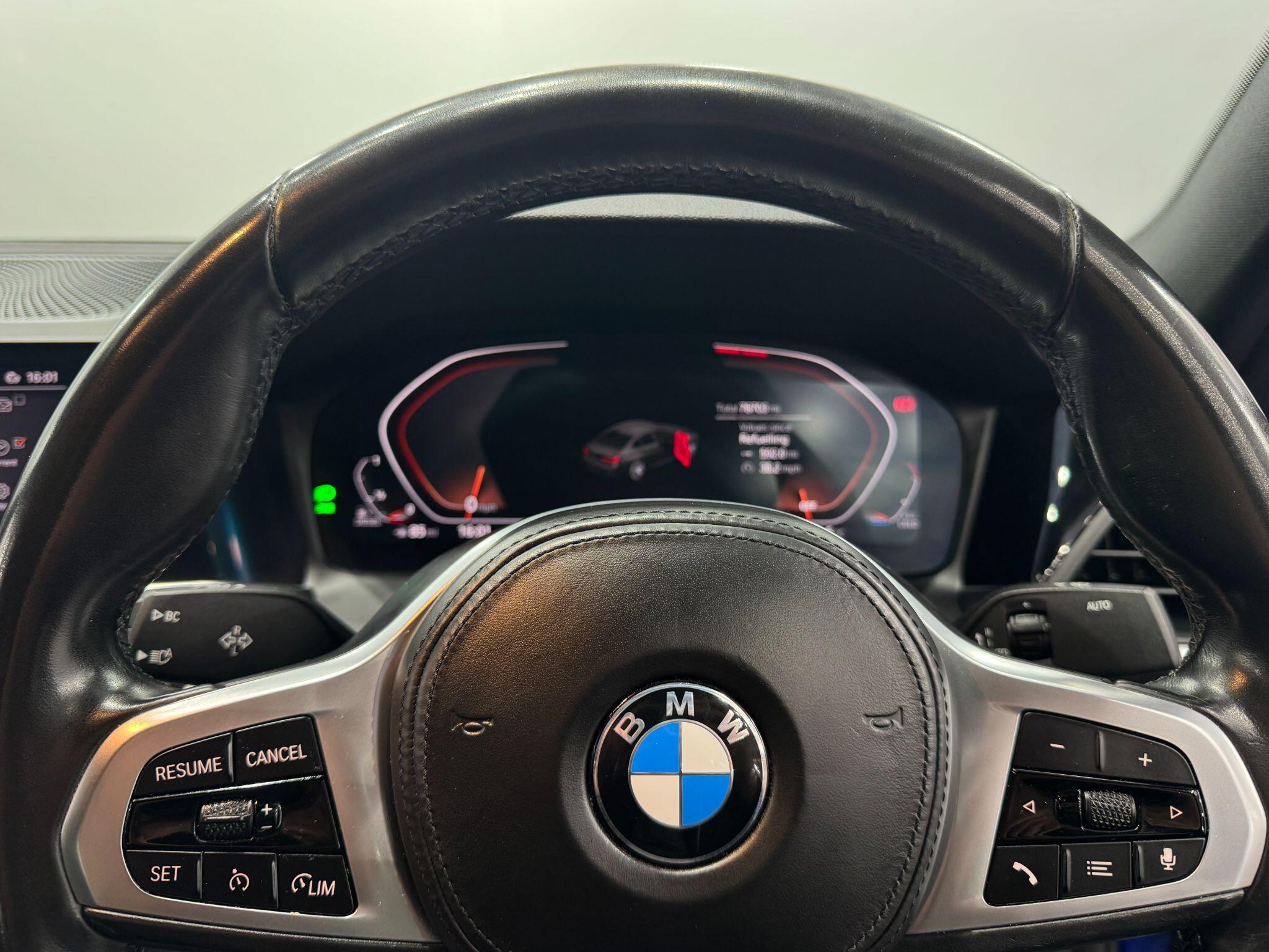 BMW 3 Series view 33