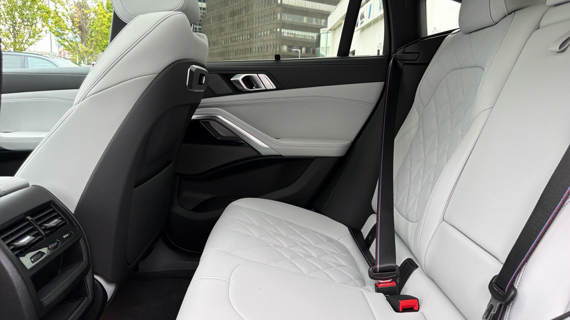 BMW X6 view 50