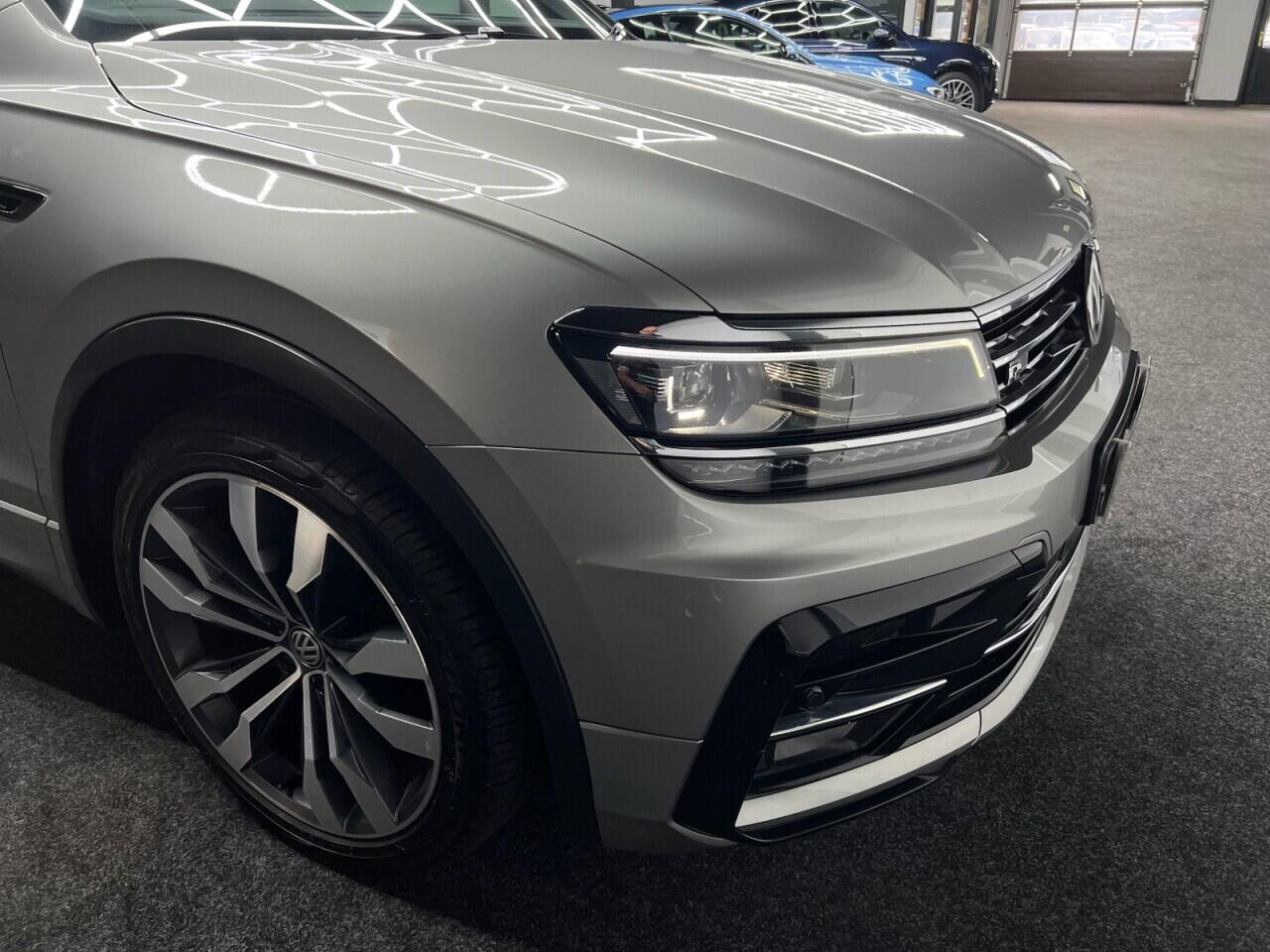 Volkswagen Tiguan view 19