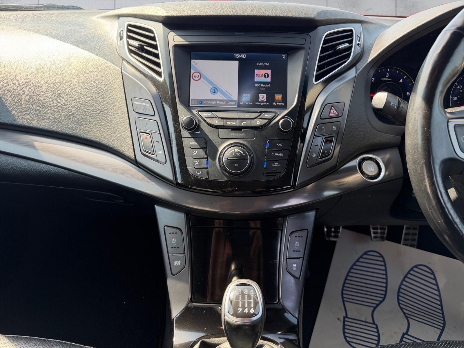 Hyundai I40 view 12