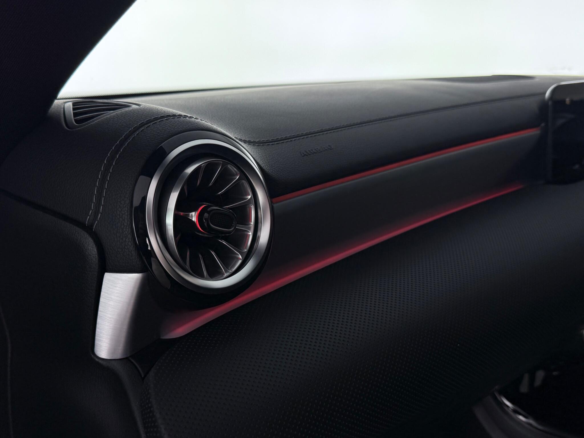 Mercedes-Benz Cla view 21