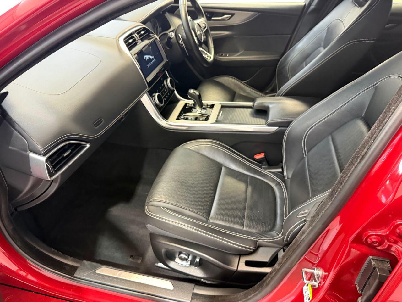Jaguar Xe view 25