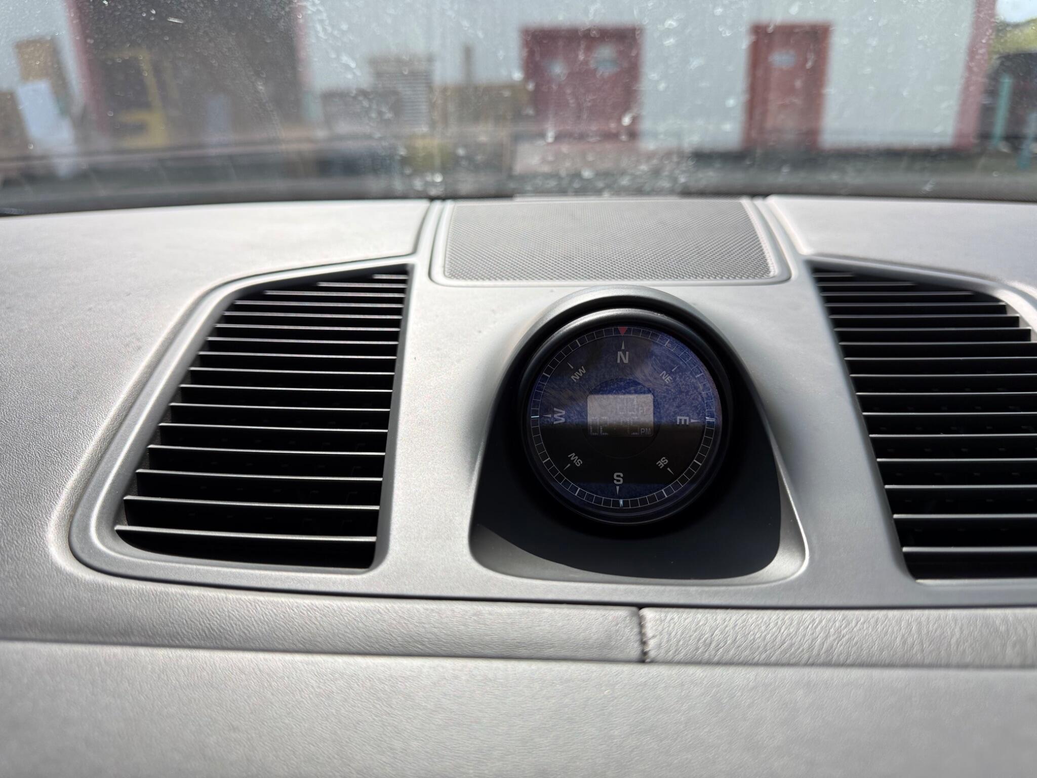 Porsche Cayenne view 40