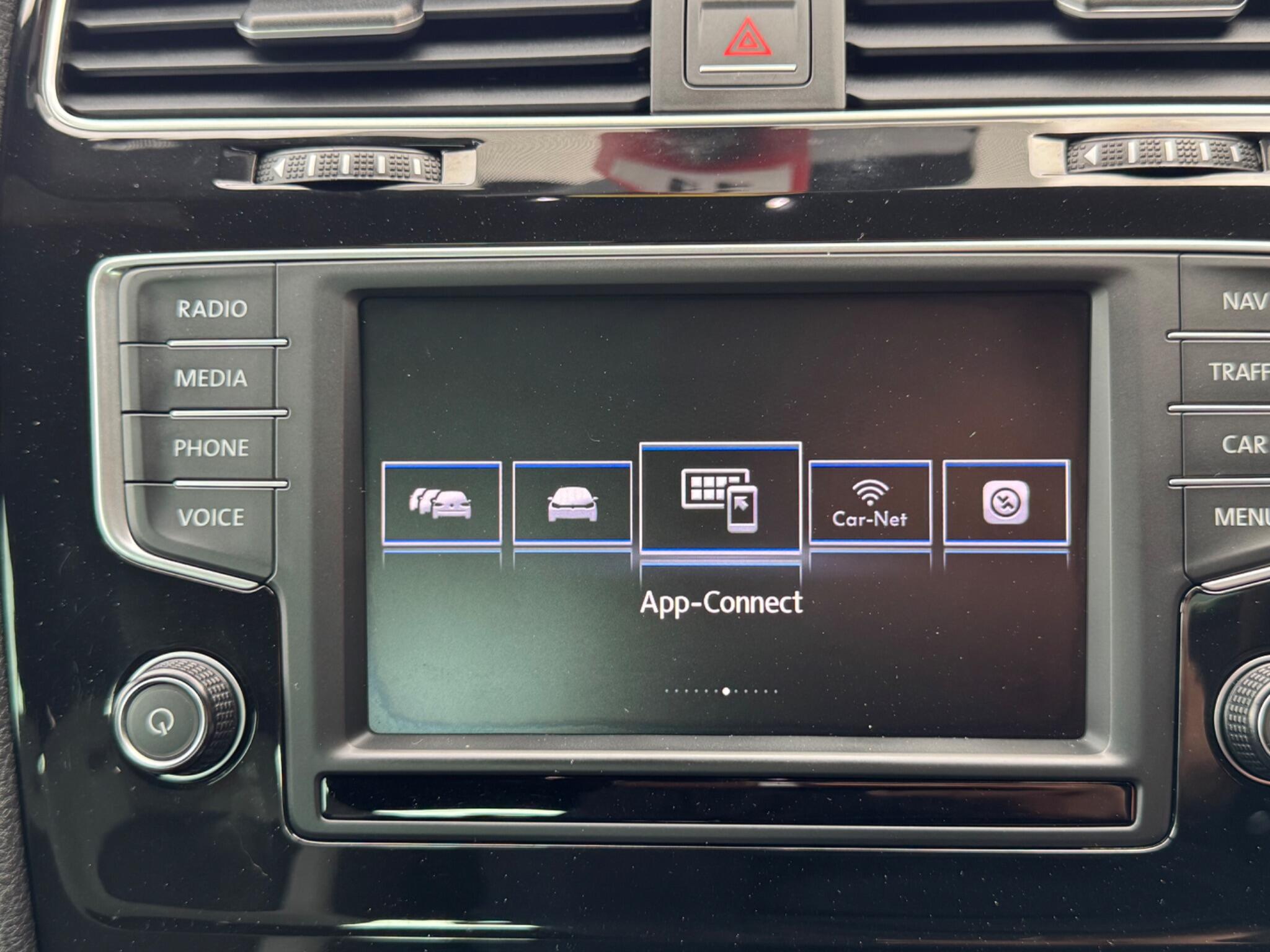 Volkswagen Golf view 31