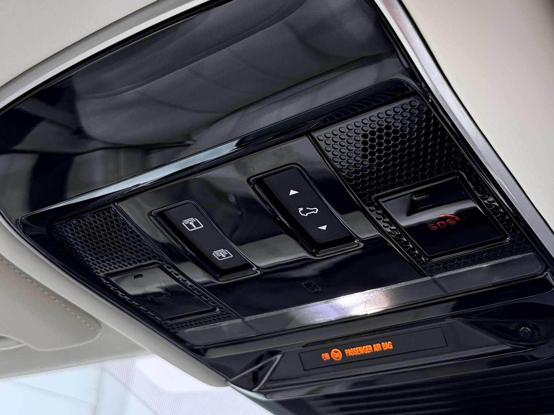 Land Rover Range Rover view 41