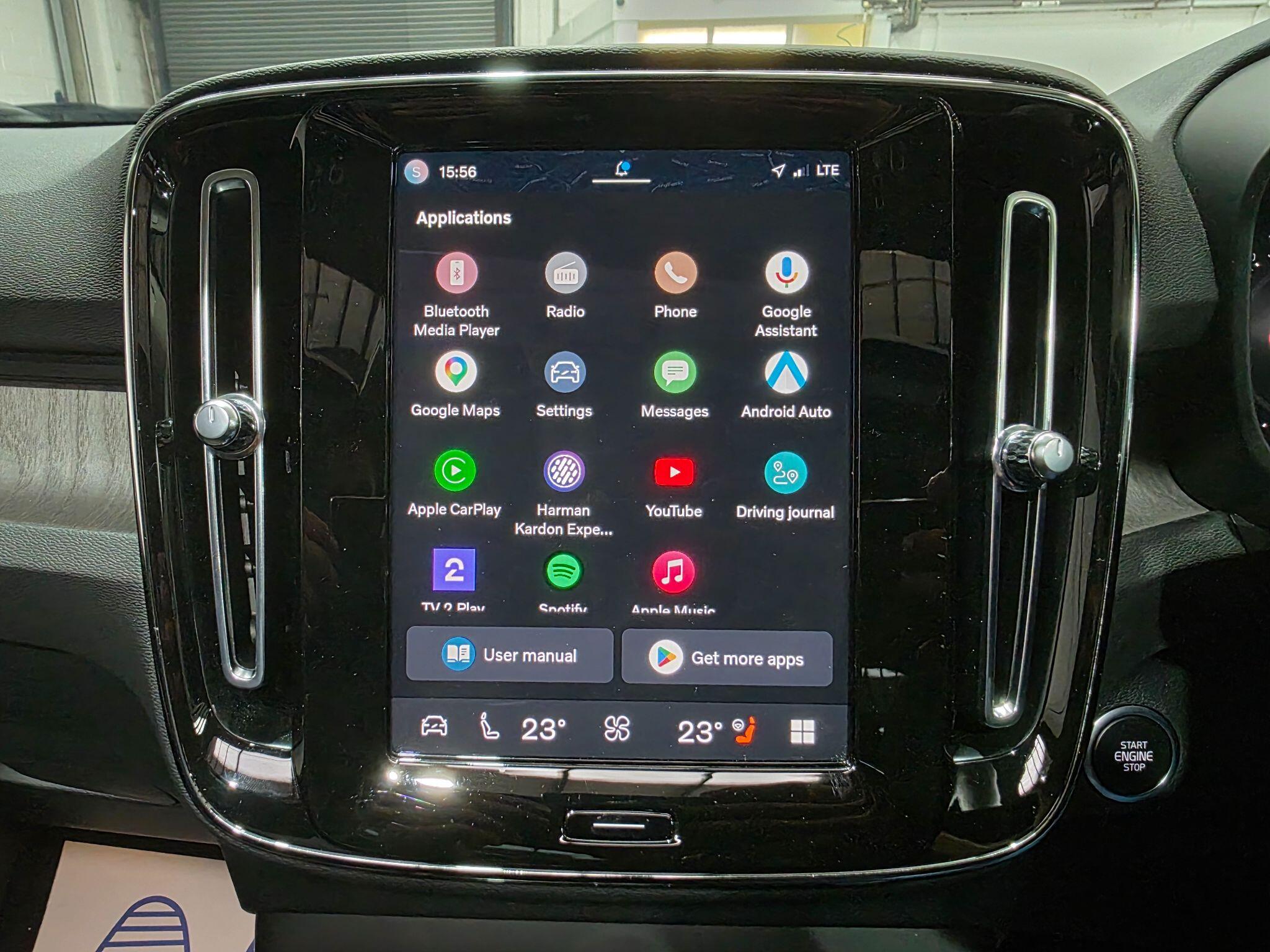 Volvo XC40 view 13