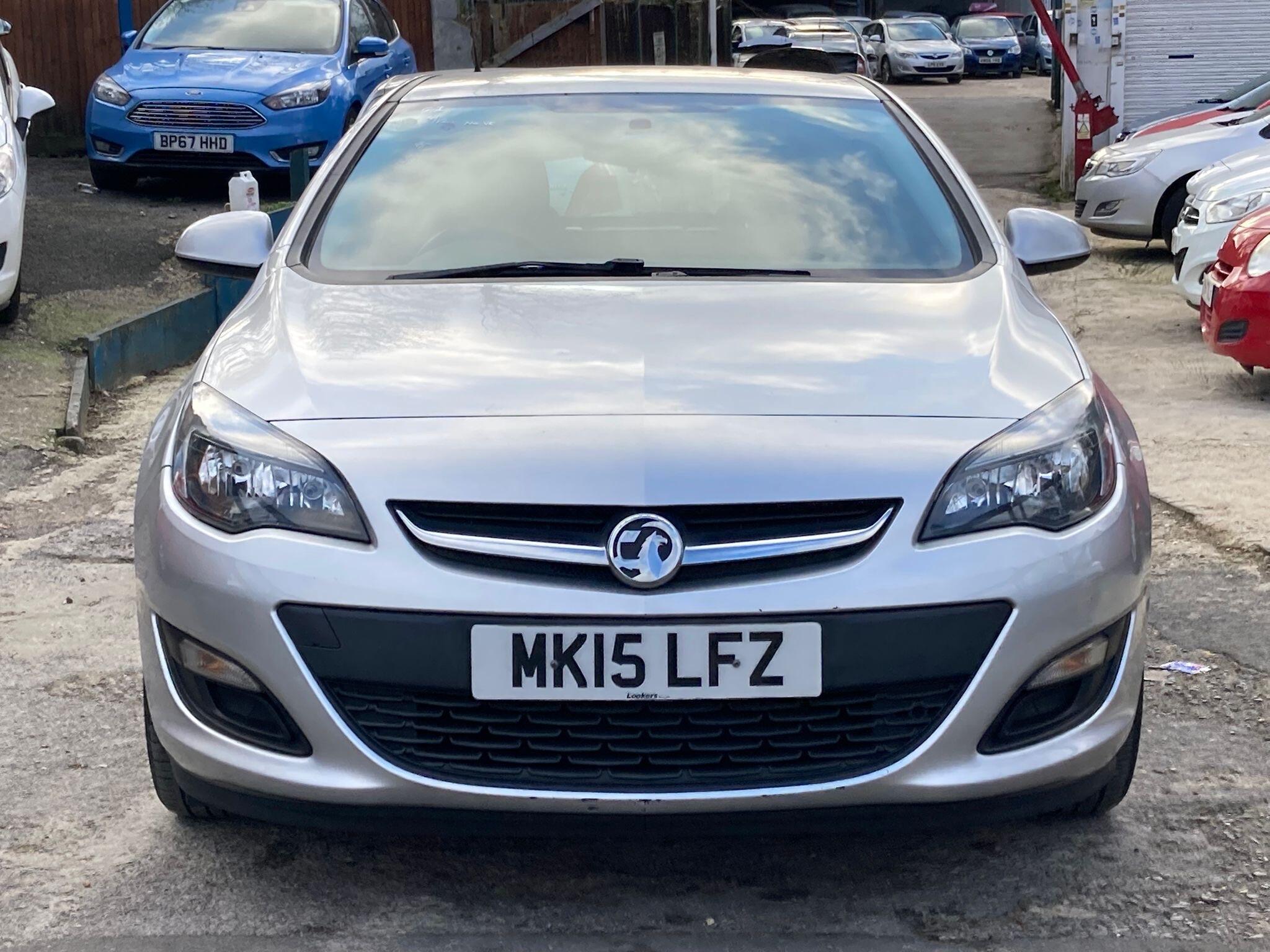 Vauxhall Astra view 15