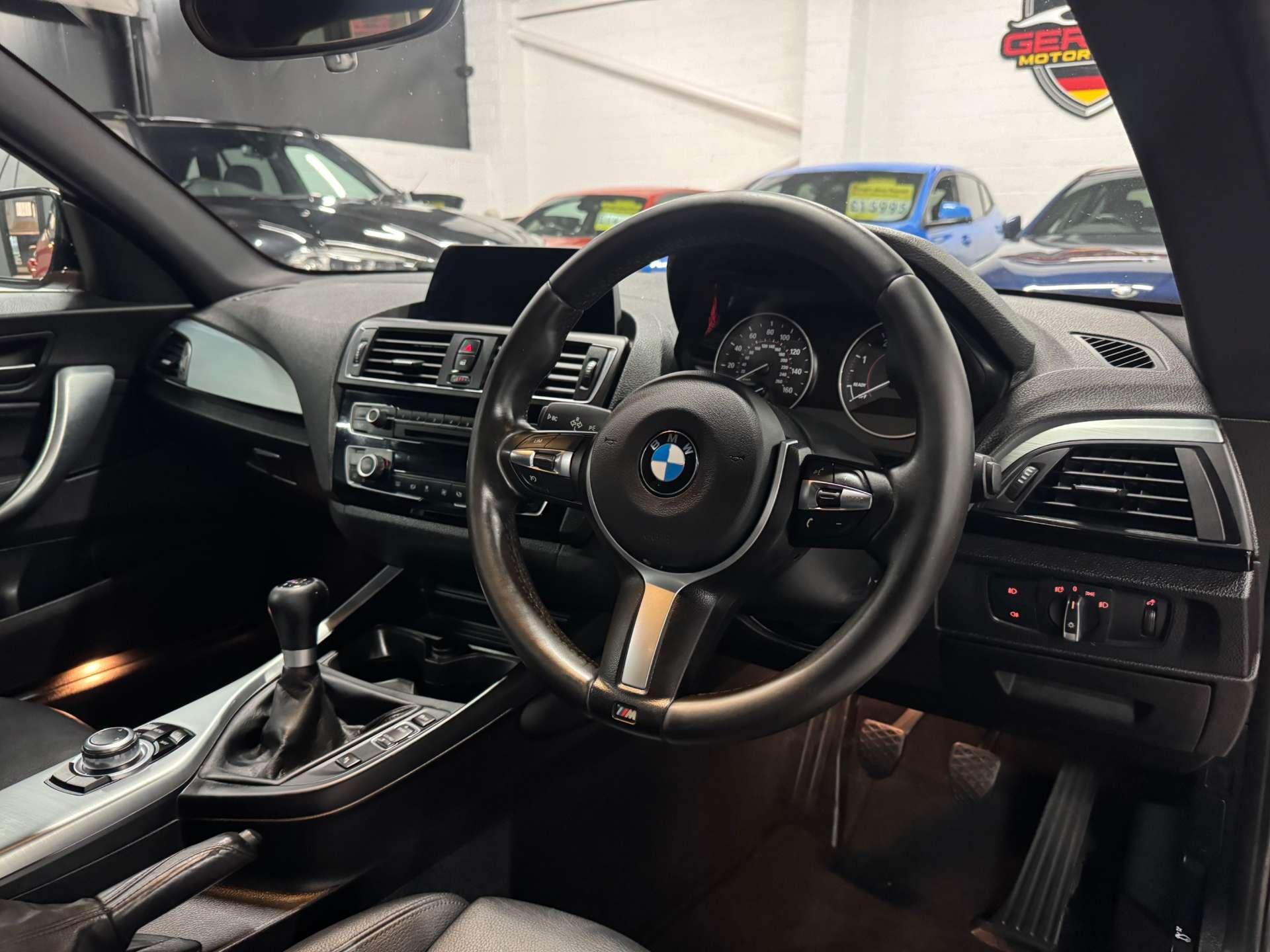 BMW 1 Series view 17