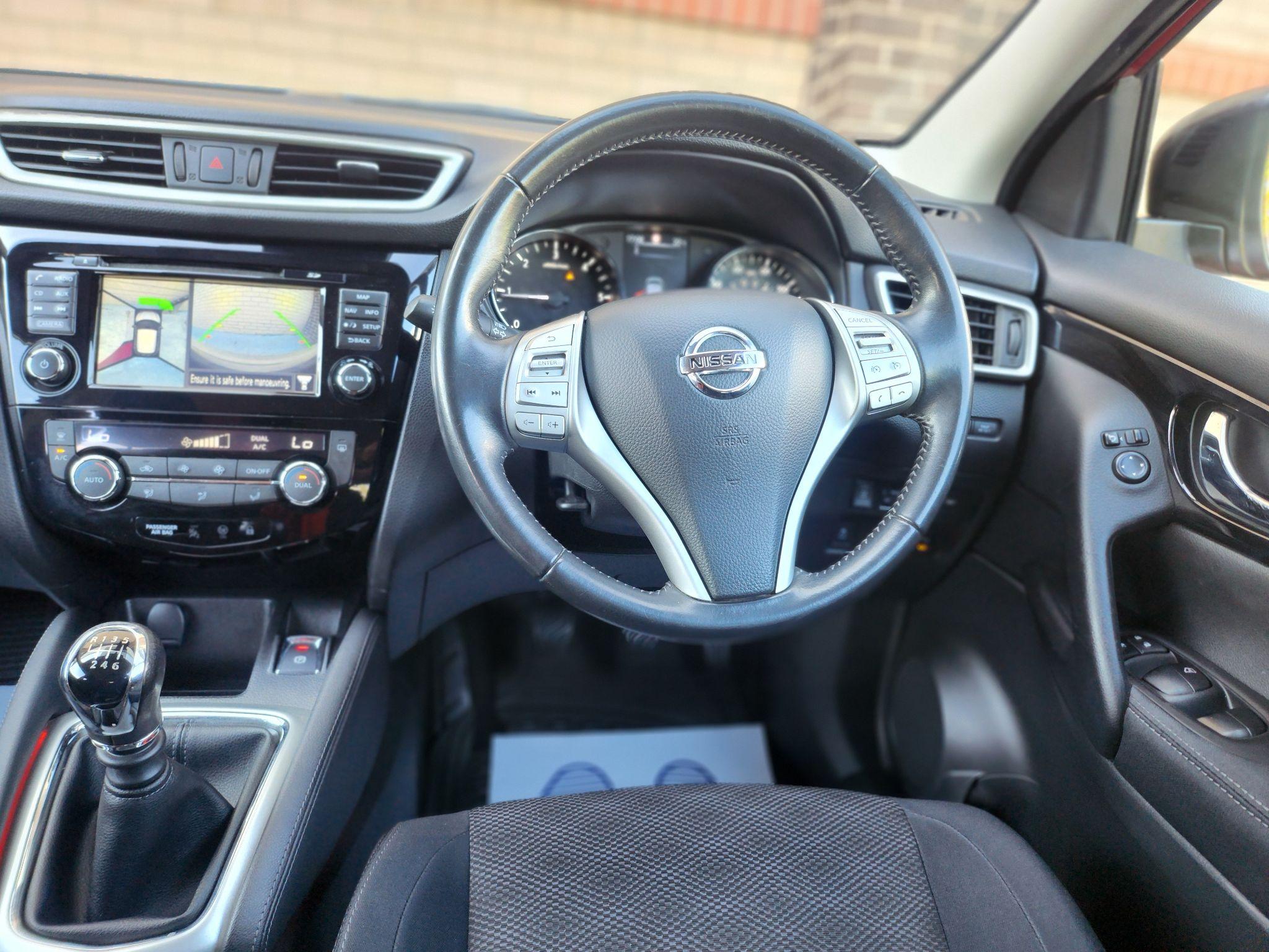 2015 Nissan Qashqai image 11