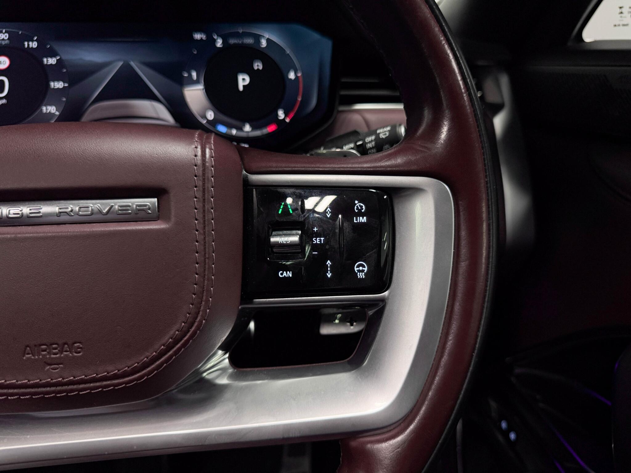 Land Rover Range Rover view 14
