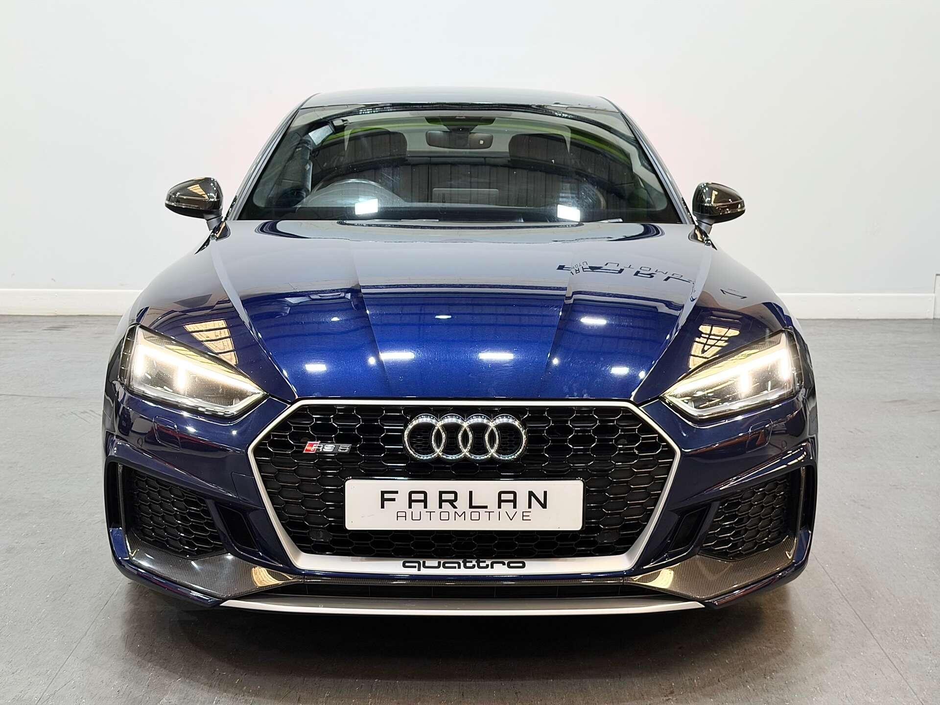 Audi RS5 view 11