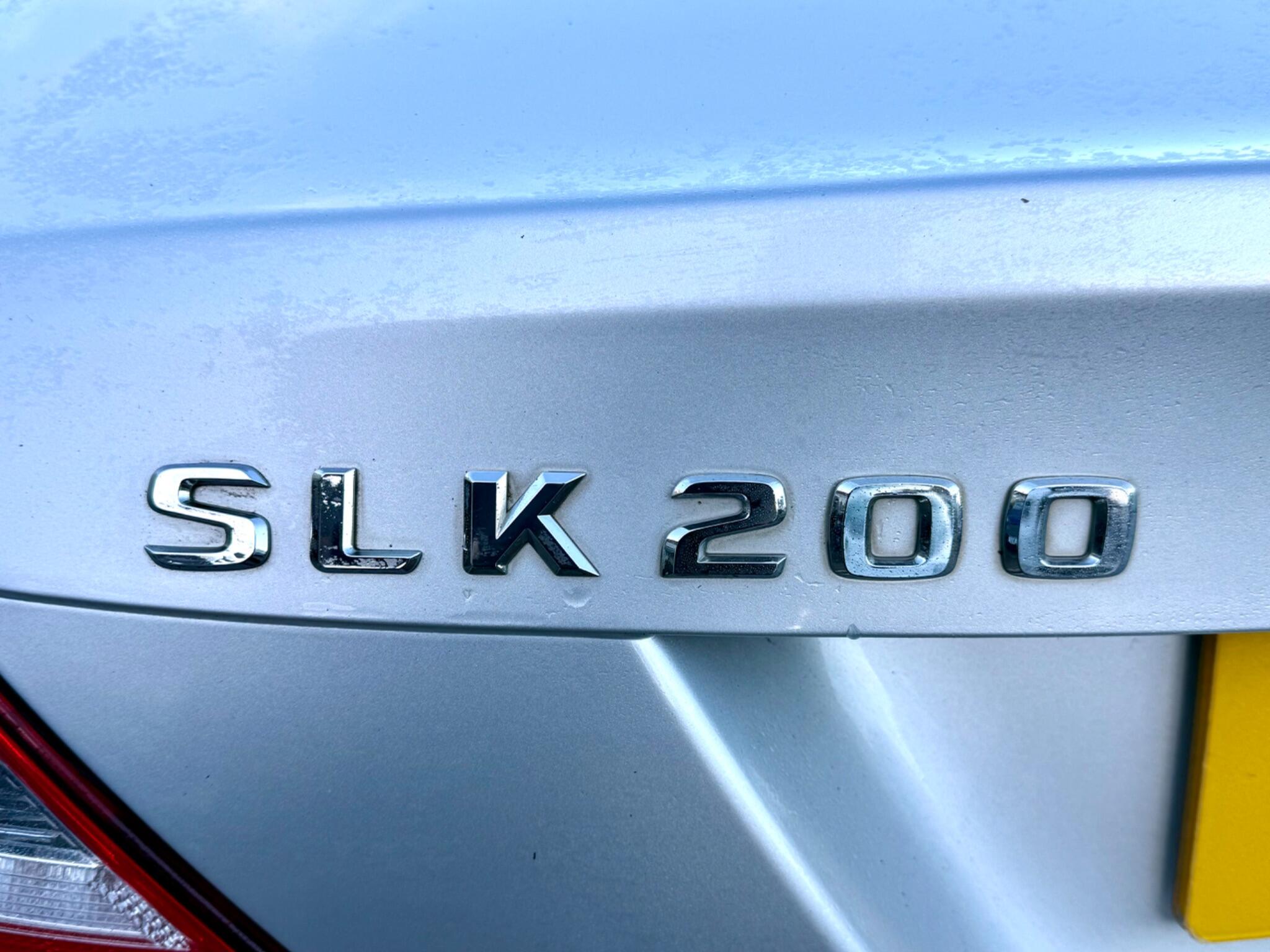 2011 Mercedes-Benz SLK image 43