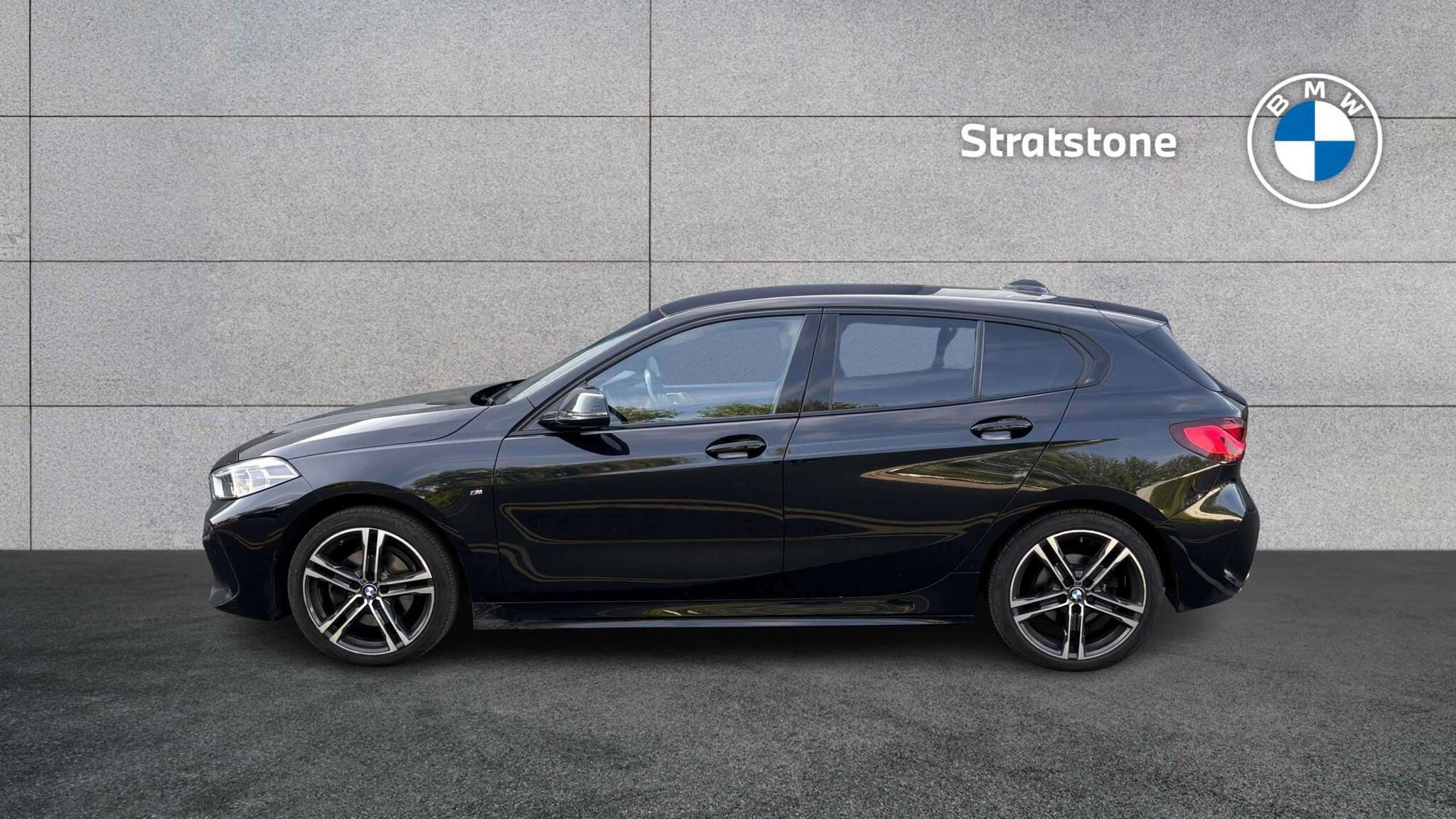 BMW 1 Series view 3