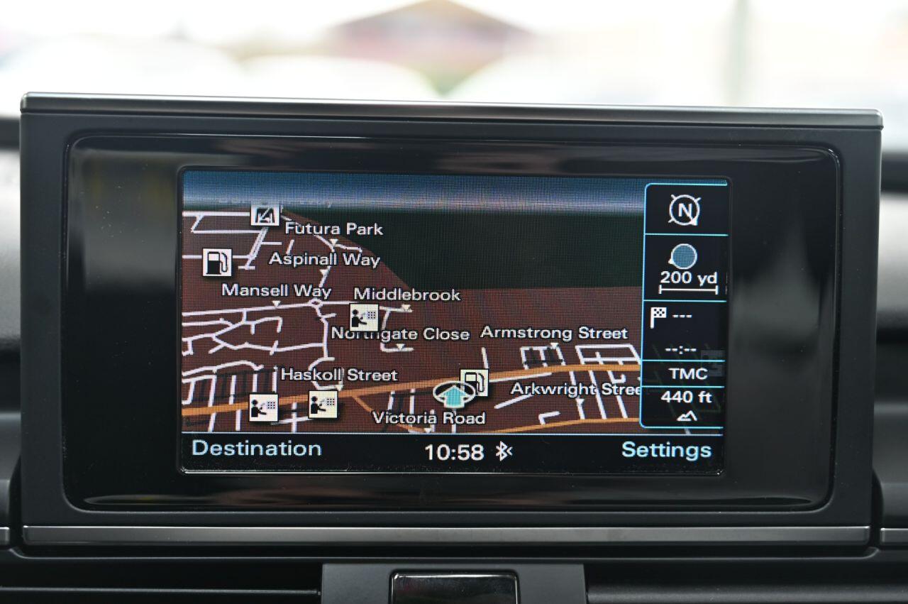 Audi A6 Avant view 26