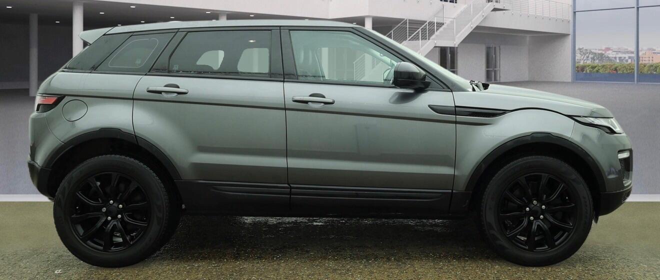 2017 Land Rover Range Rover Evoque 2.0 TD4 SE Tech 4WD Euro 6 (s/s) 5dr • 50,600 miles image 5