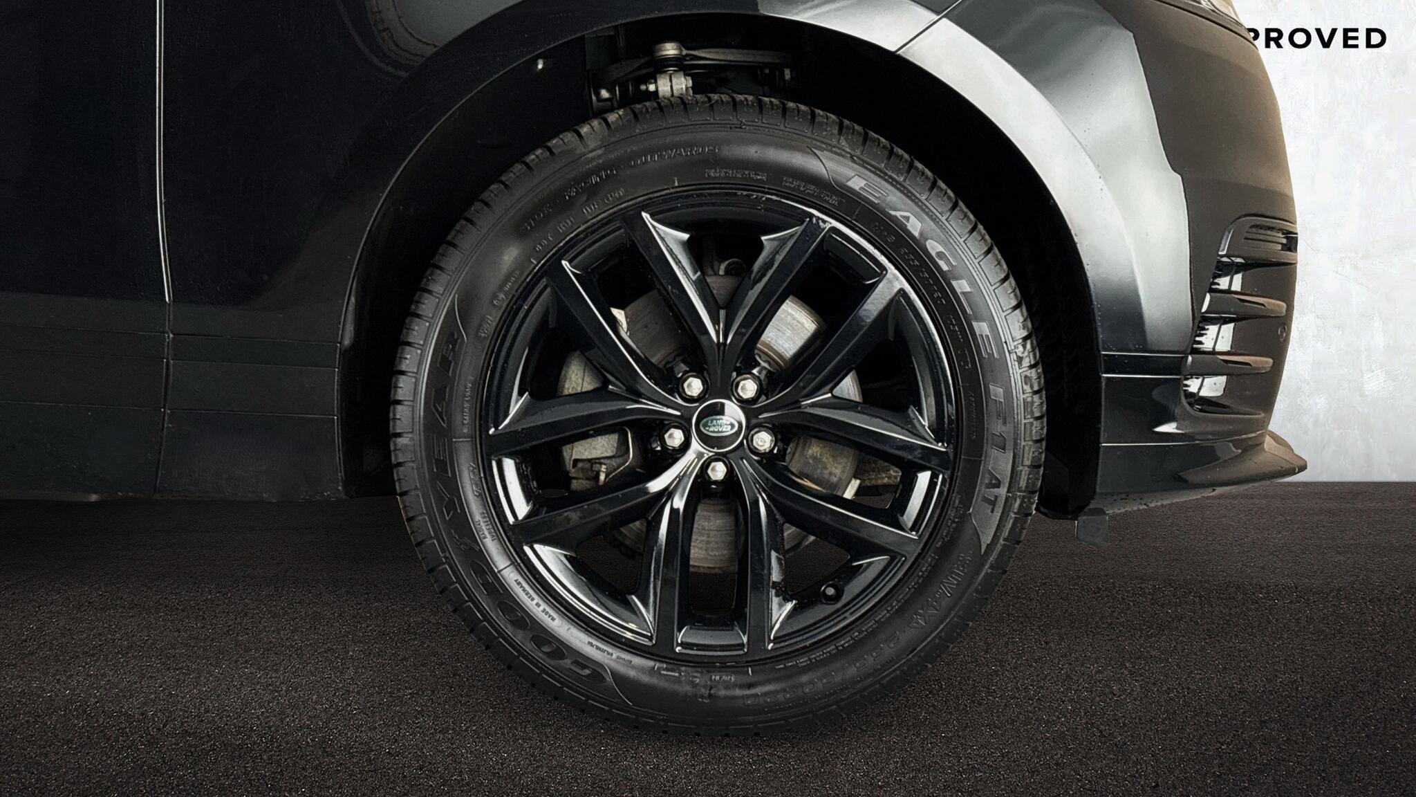 Land Rover Range Rover Velar view 8