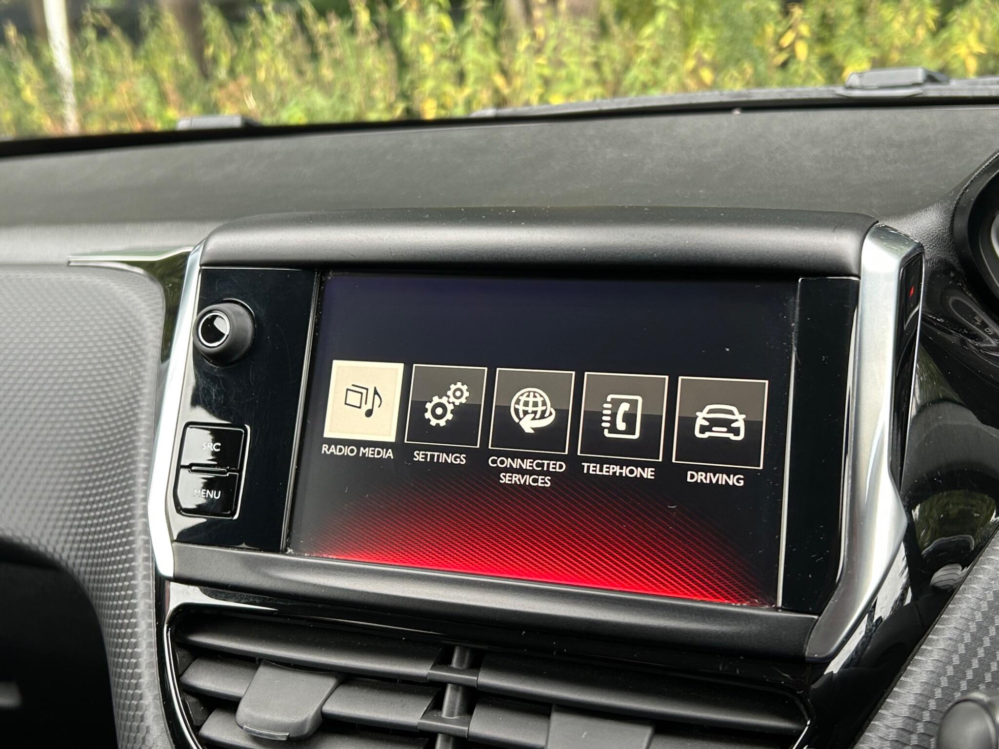 Peugeot 208 view 33