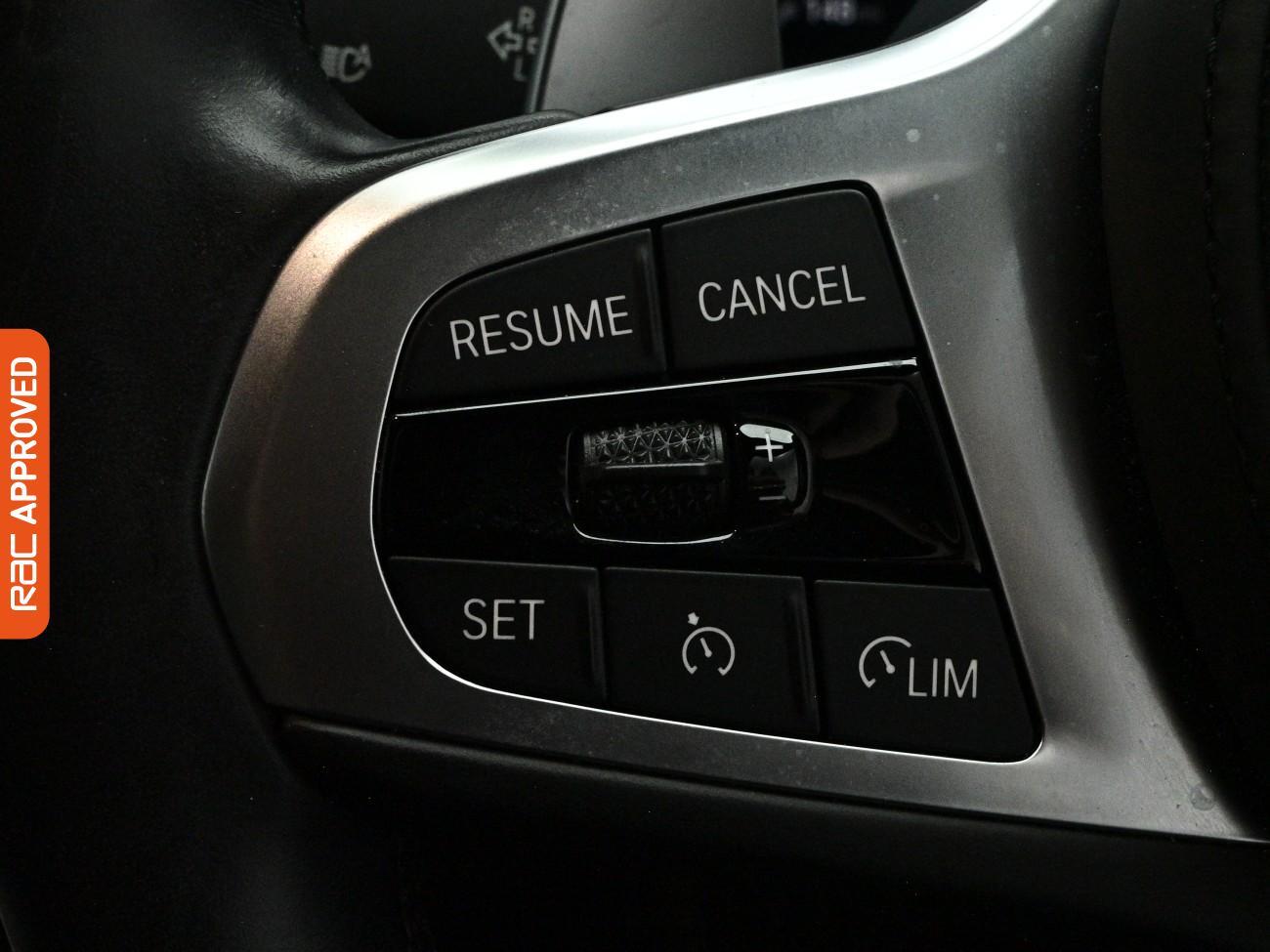 BMW 3 Series view 23