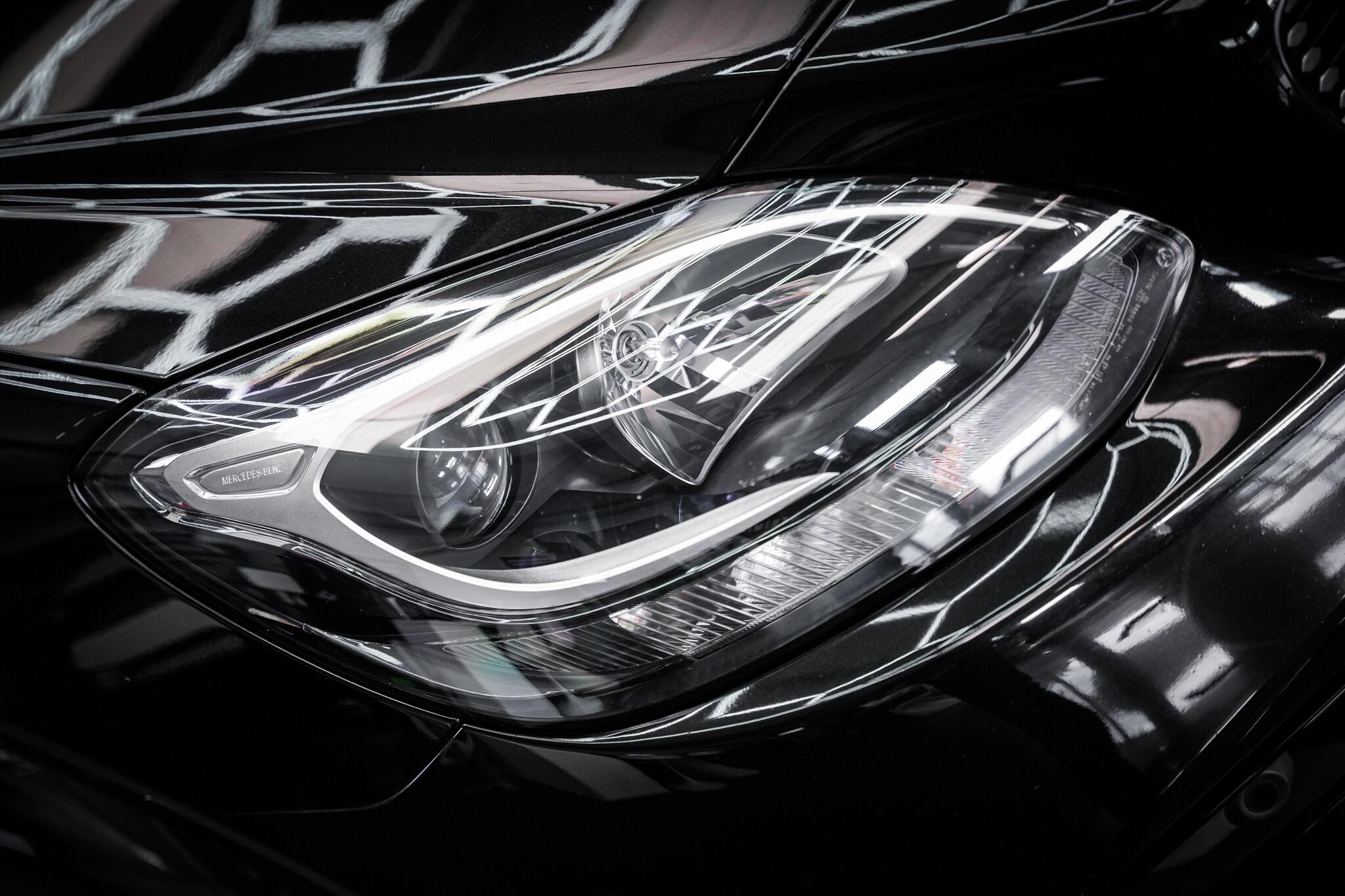 Mercedes-Benz SLC view 32