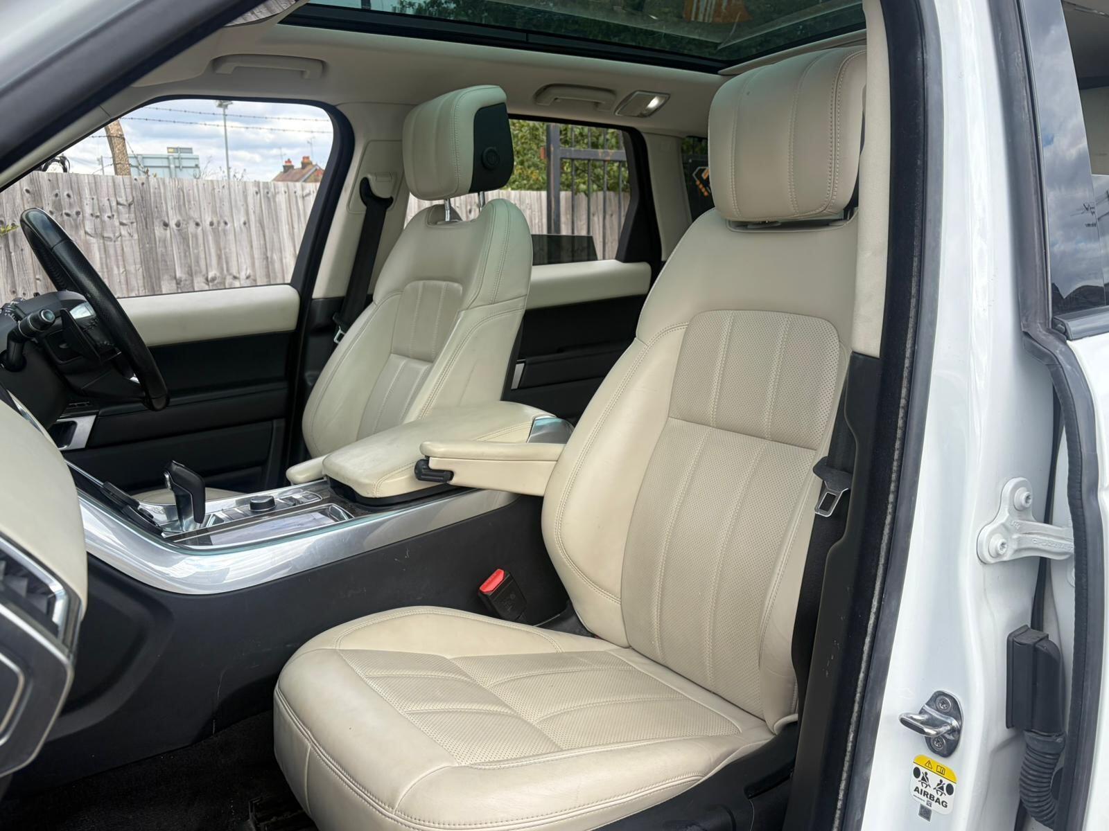 Land Rover Range Rover Sport view 19