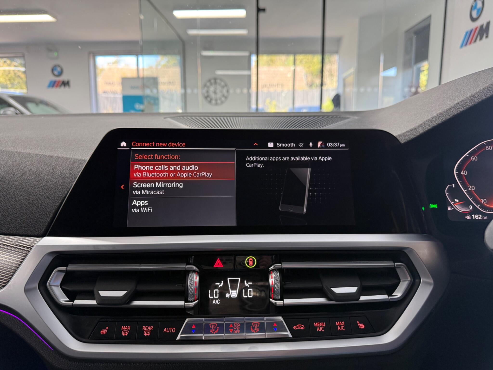 BMW 3 Series view 18