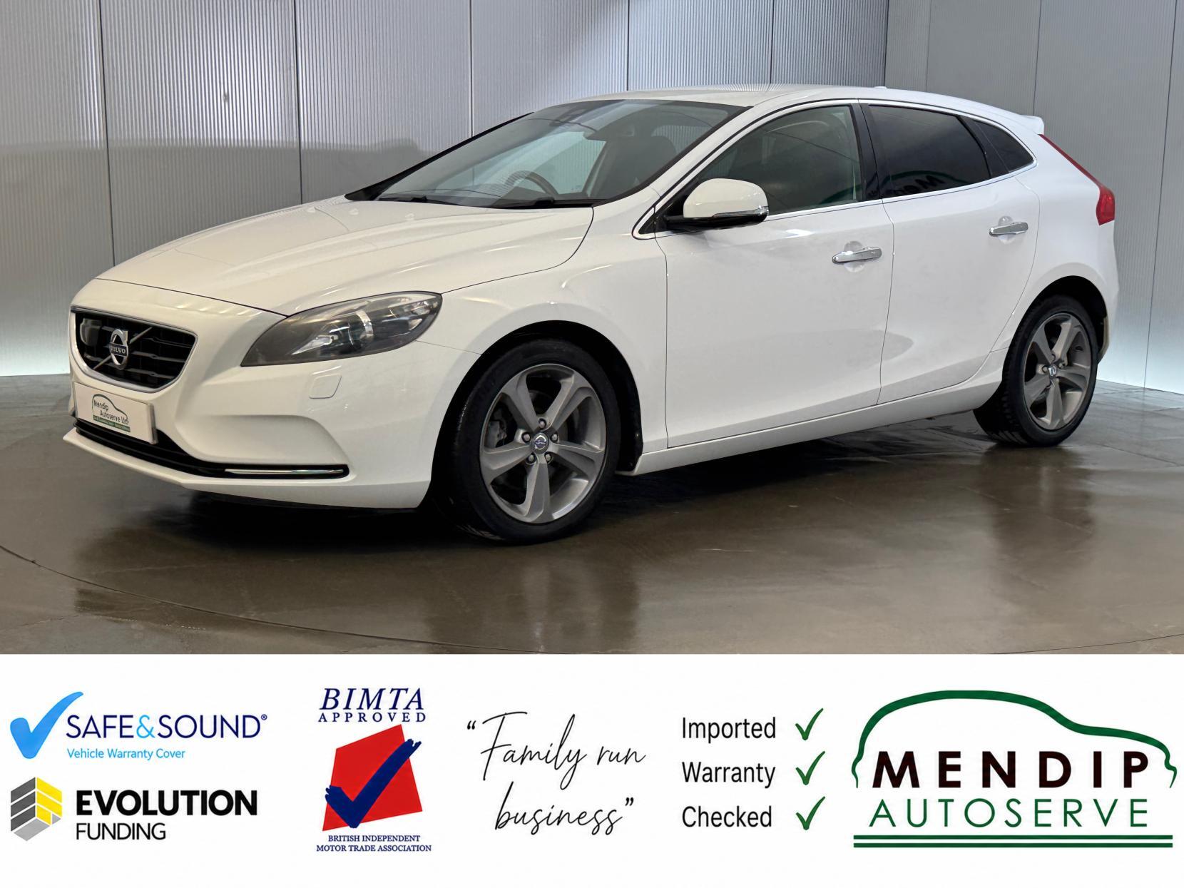 Volvo V40 view 3