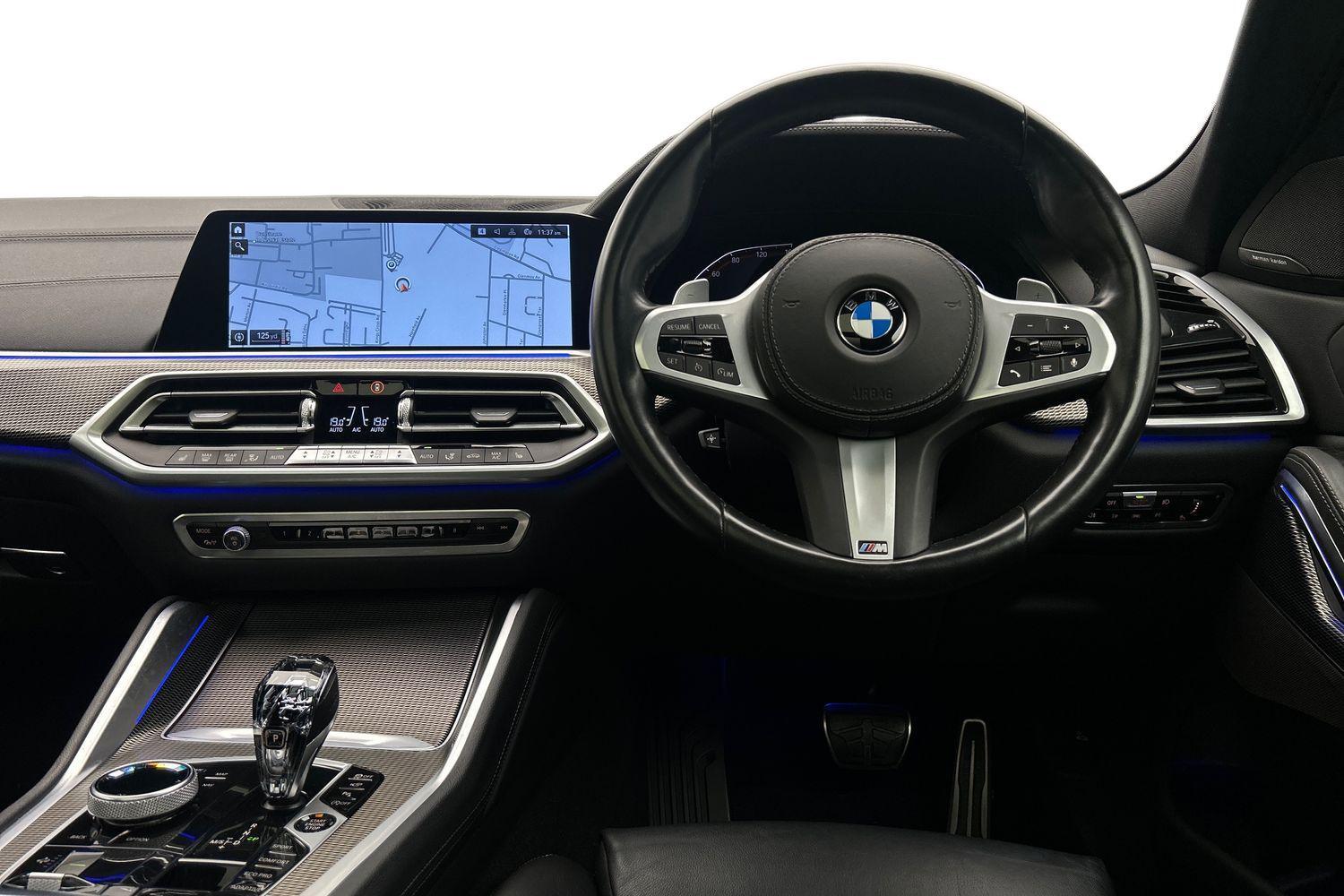 BMW X6 view 6