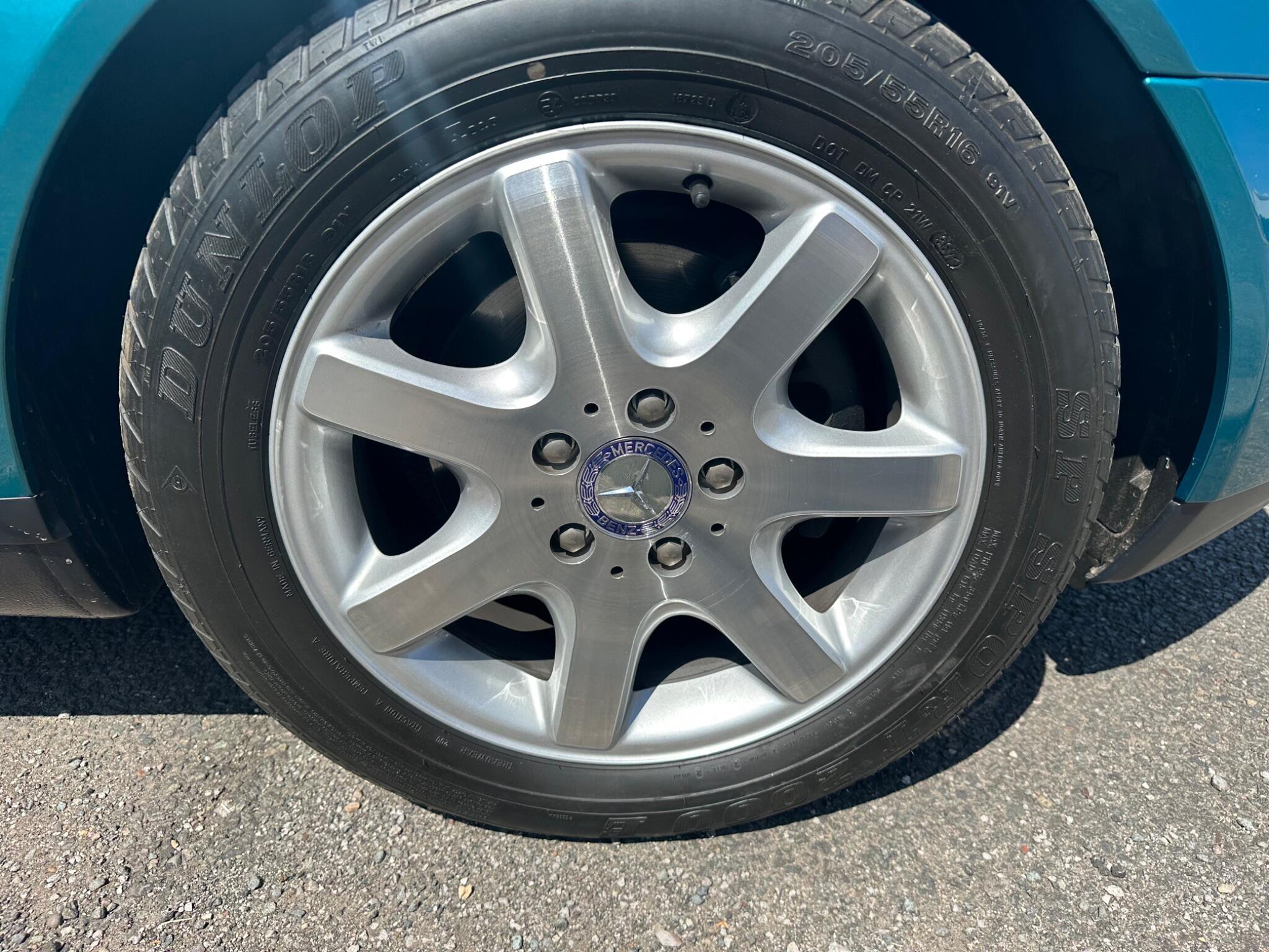 Mercedes-Benz SLK view 44