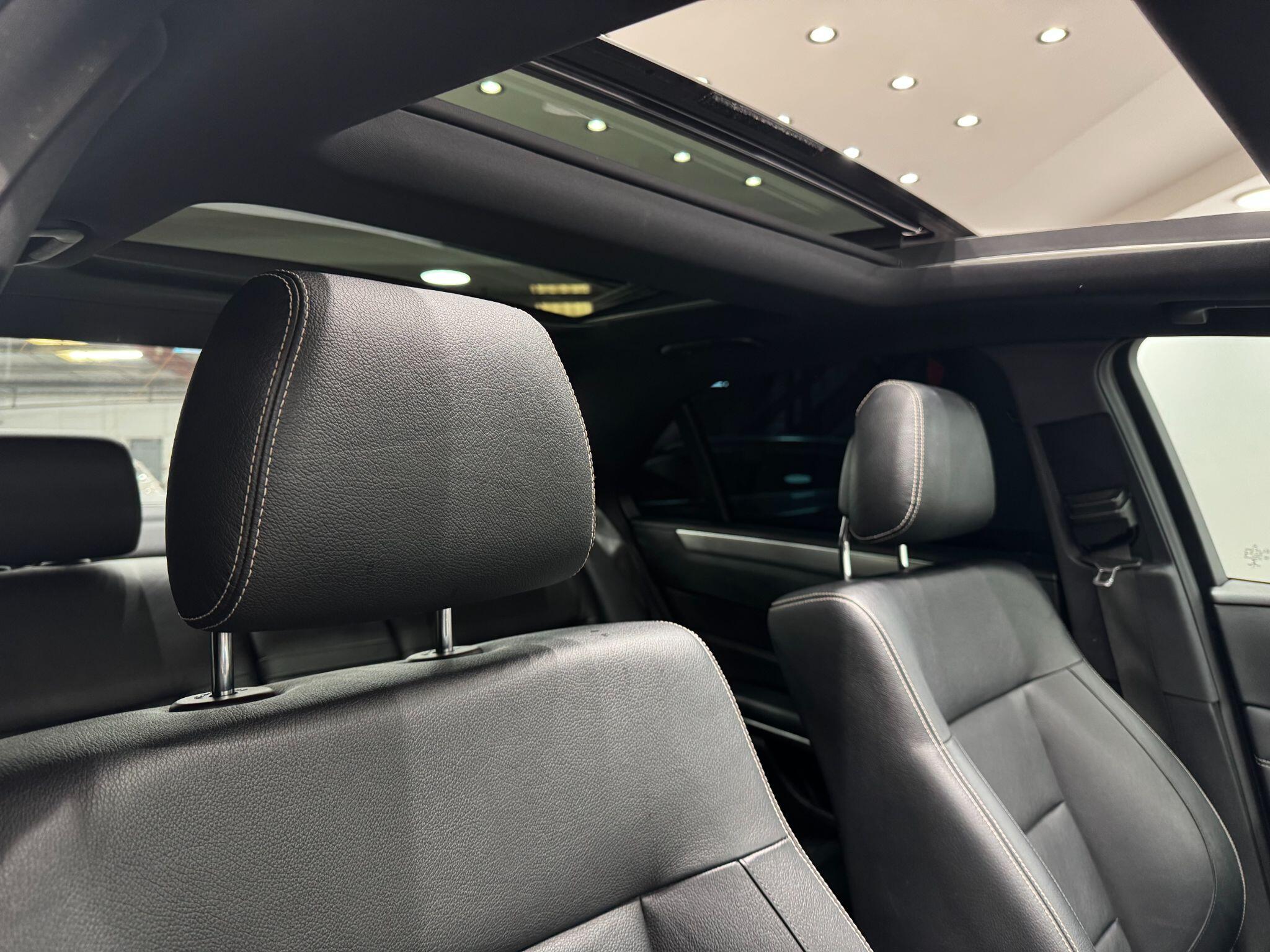 Mercedes-Benz E-Class view 12