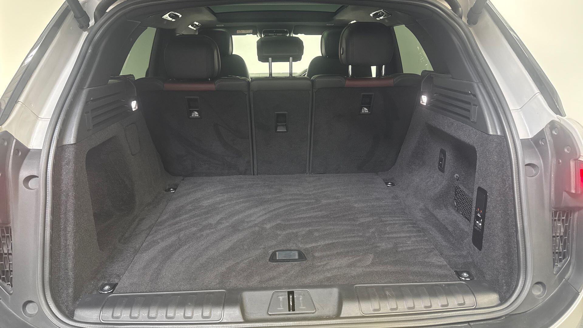 Land Rover Range Rover Sport view 10
