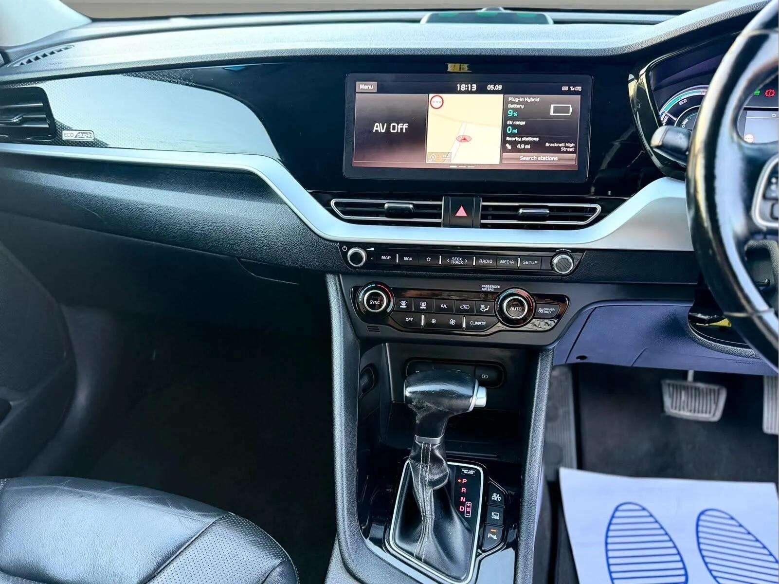 Kia Niro view 44
