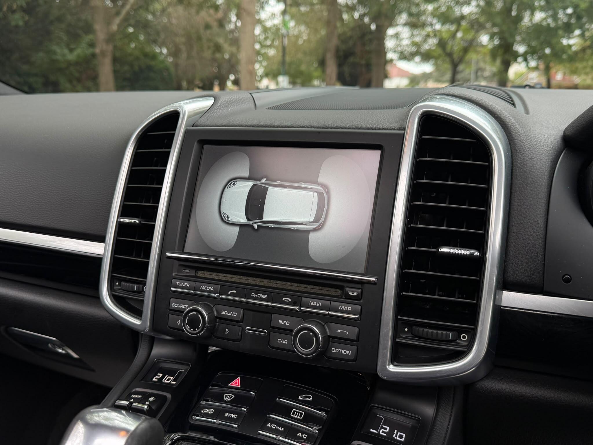 Porsche Cayenne view 28