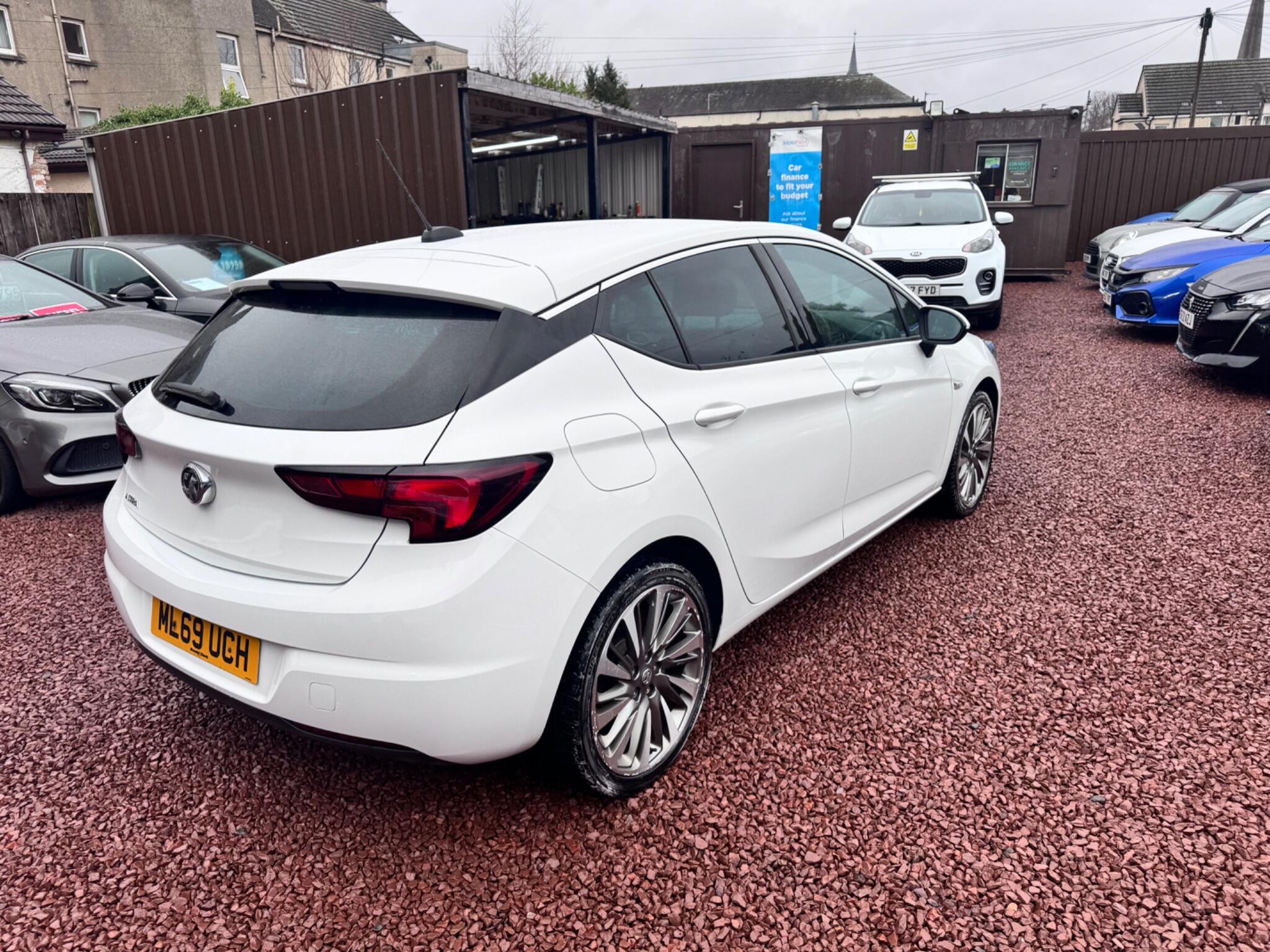 Vauxhall Astra view 11