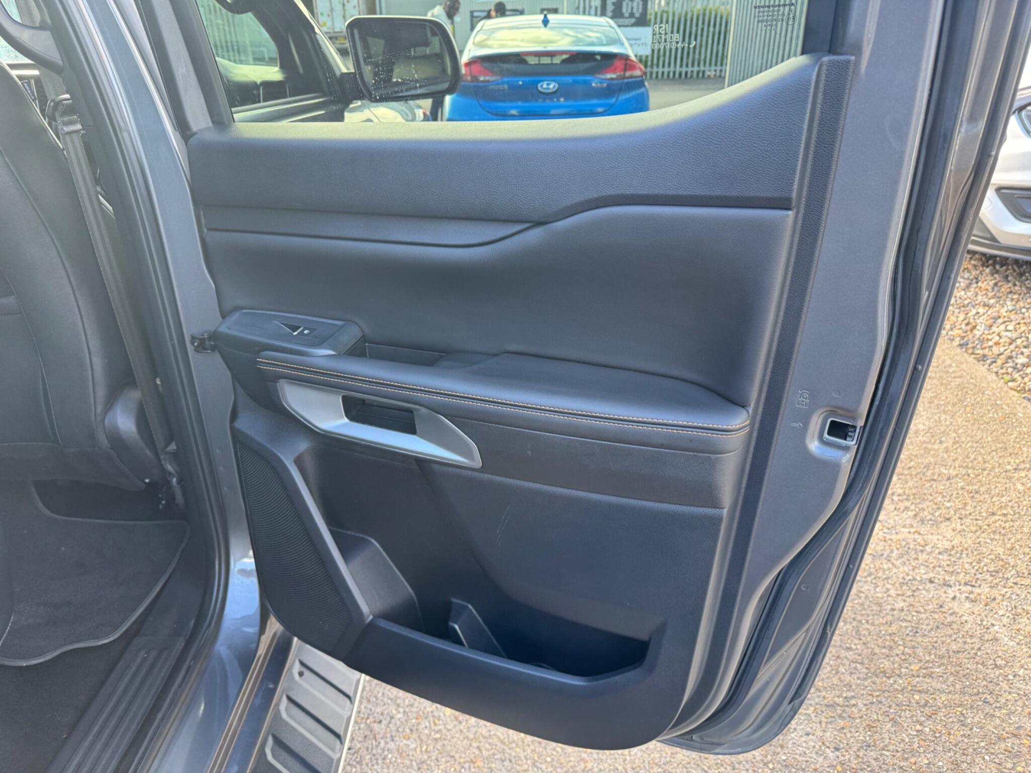 Ford Ranger view 47